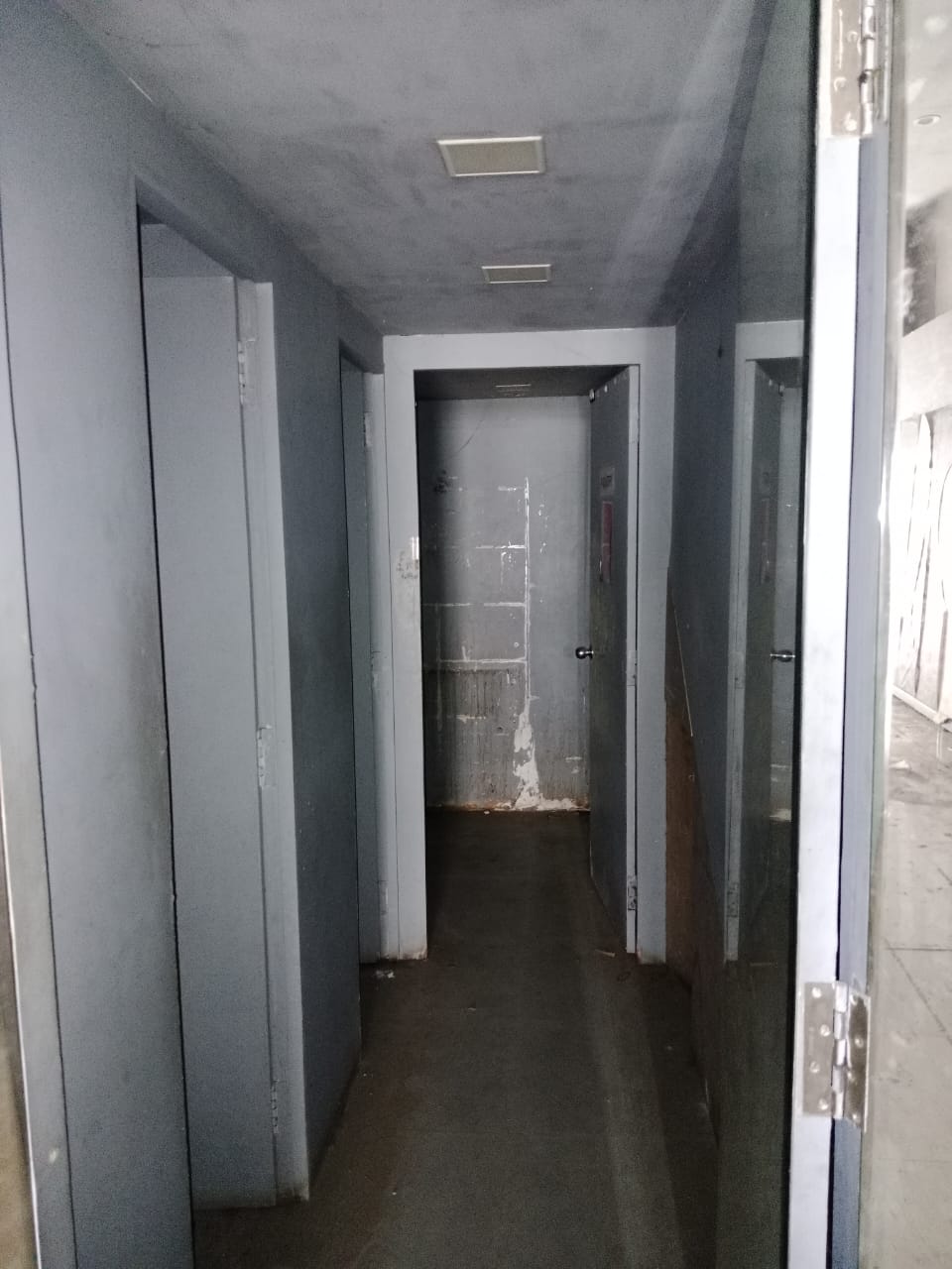 Showroom for Rent in S V Road Mumbai