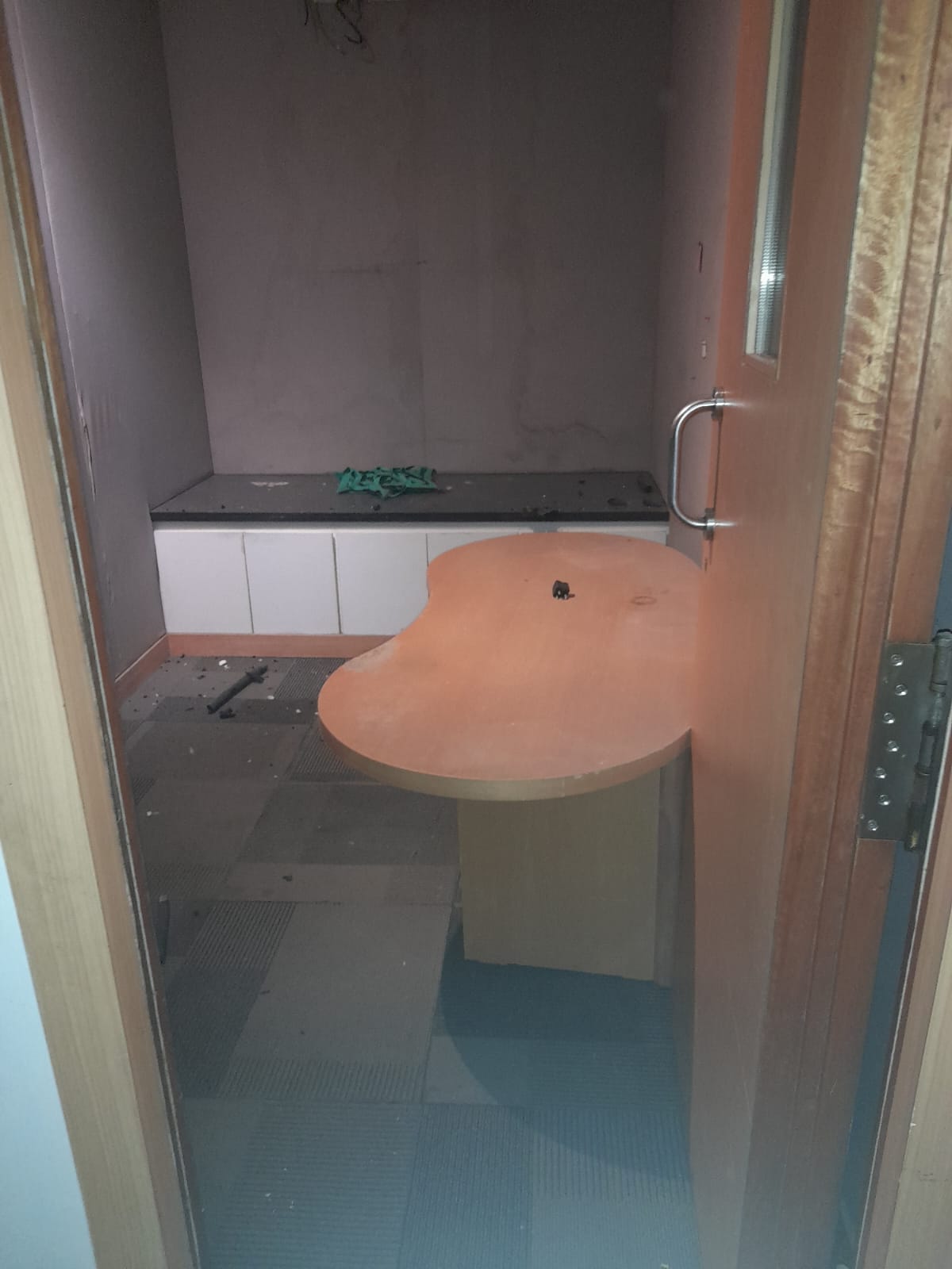 Office for Rent in Off Veera Desai Road Mumbai