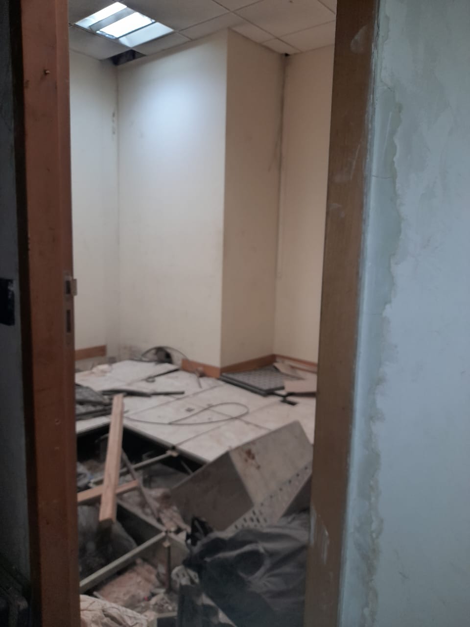 Office for Rent in Off Veera Desai Road Mumbai