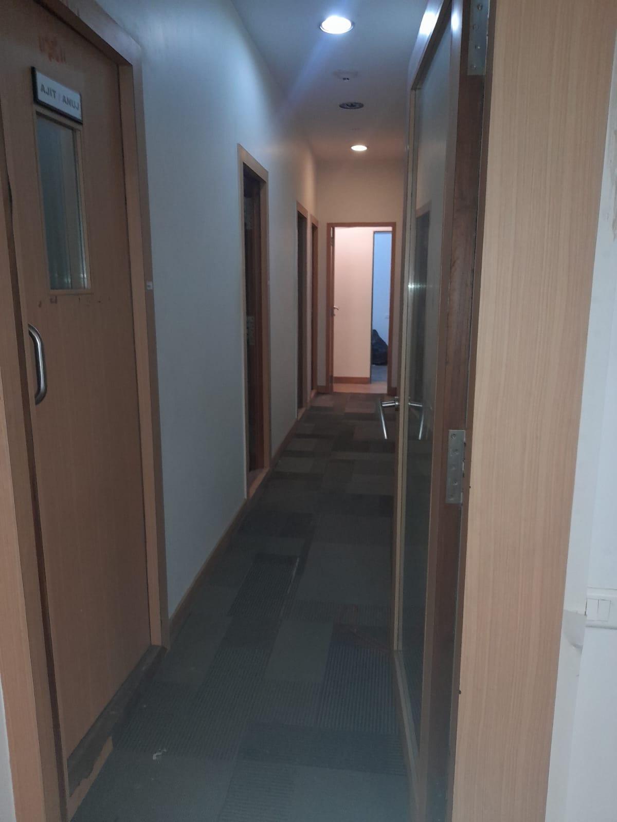 Office for Rent in Off Veera Desai Road Mumbai