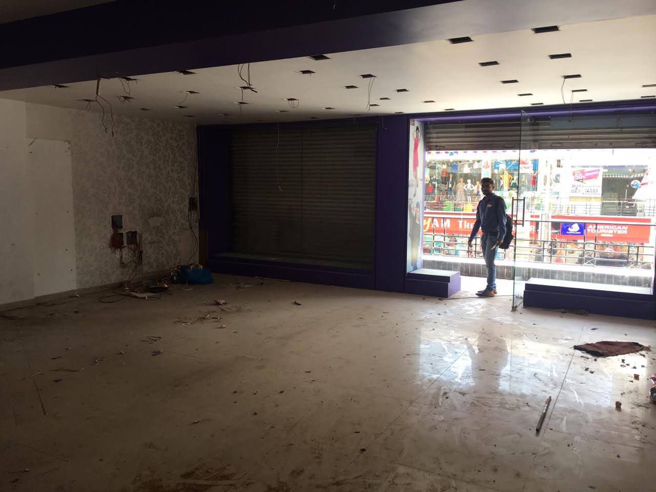 Showroom for Rent in Alkapuri Vadodara
