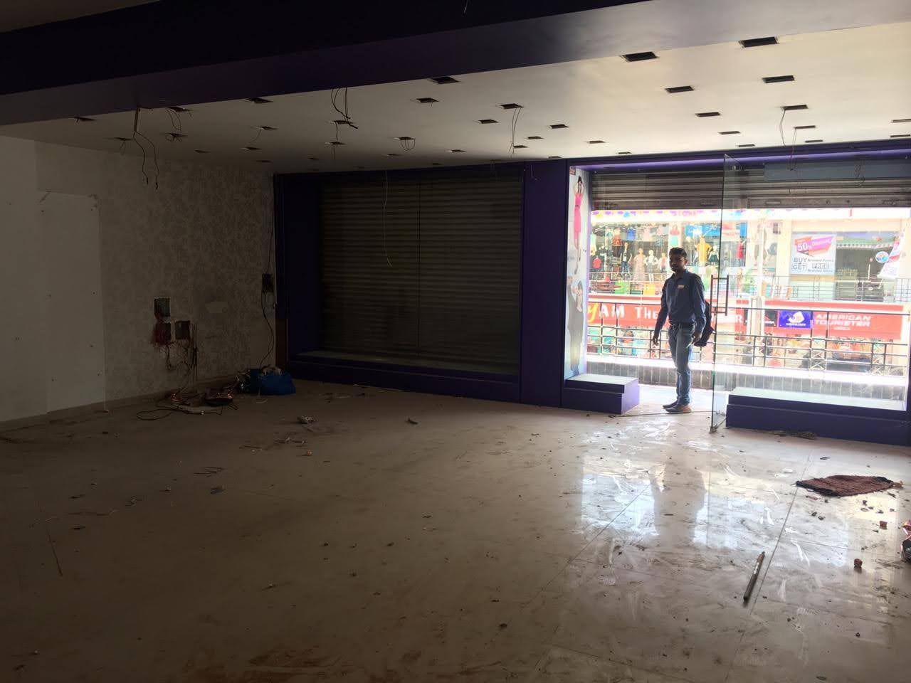 Showroom for Rent in Alkapuri Vadodara