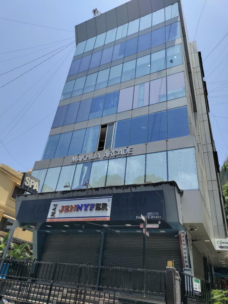 Office for Sale in 35 Road Mumbai