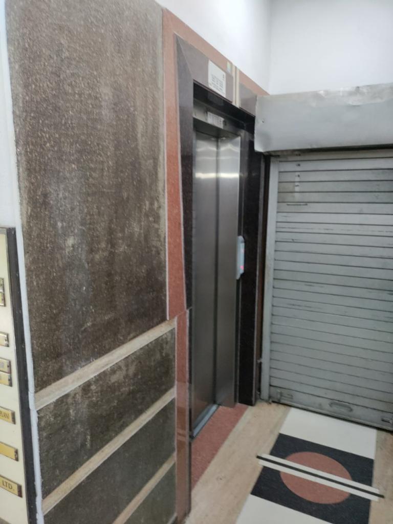Office for Sale in 35 Road Mumbai