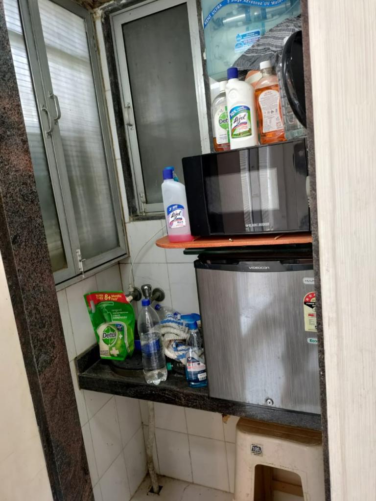 Office for Sale in 35 Road Mumbai