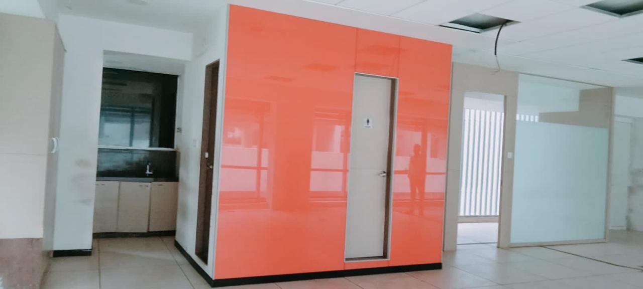 Office for Rent in Linking  Road Mumbai