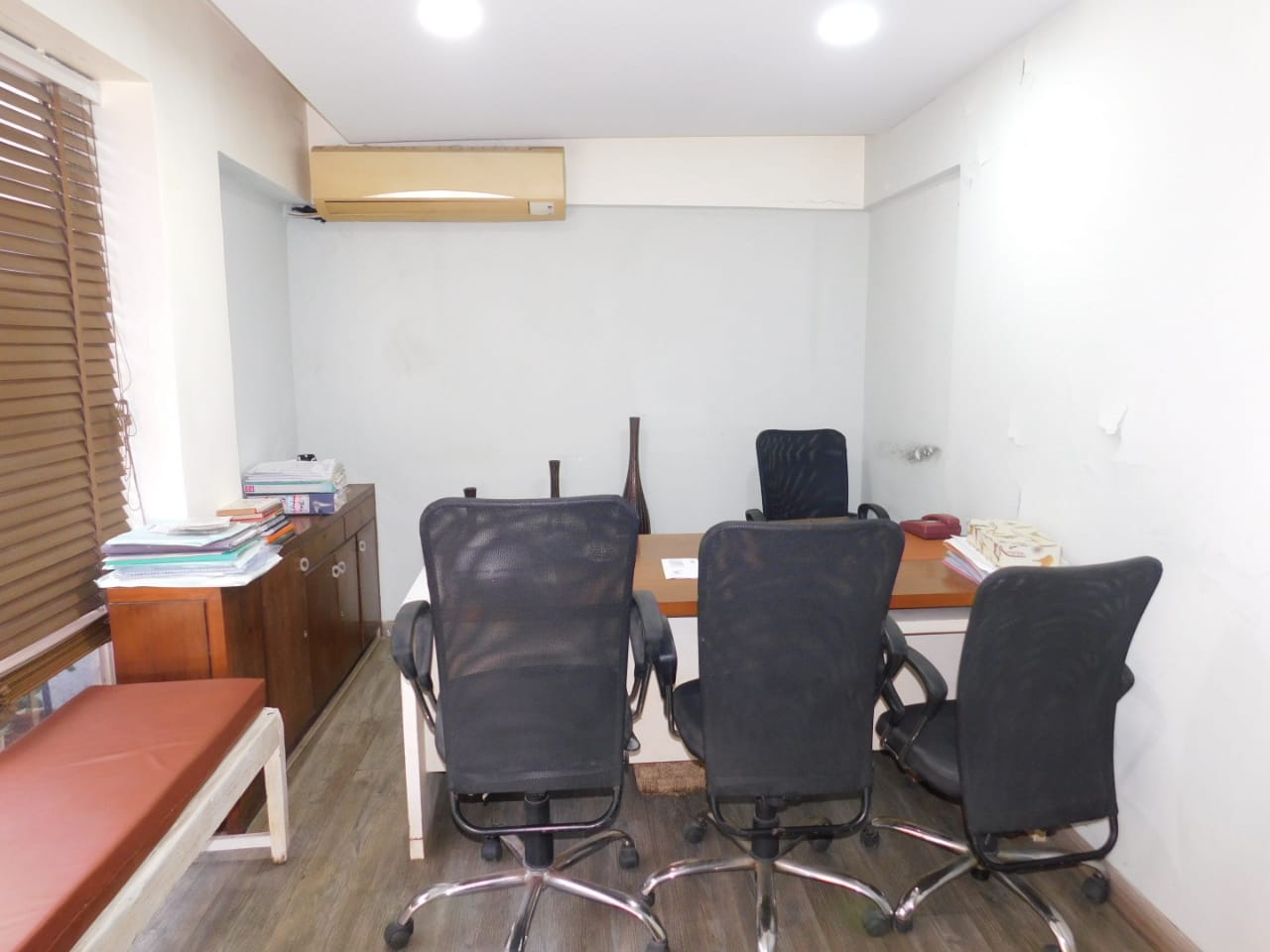 Office for Rent in Santacruz West Mumbai