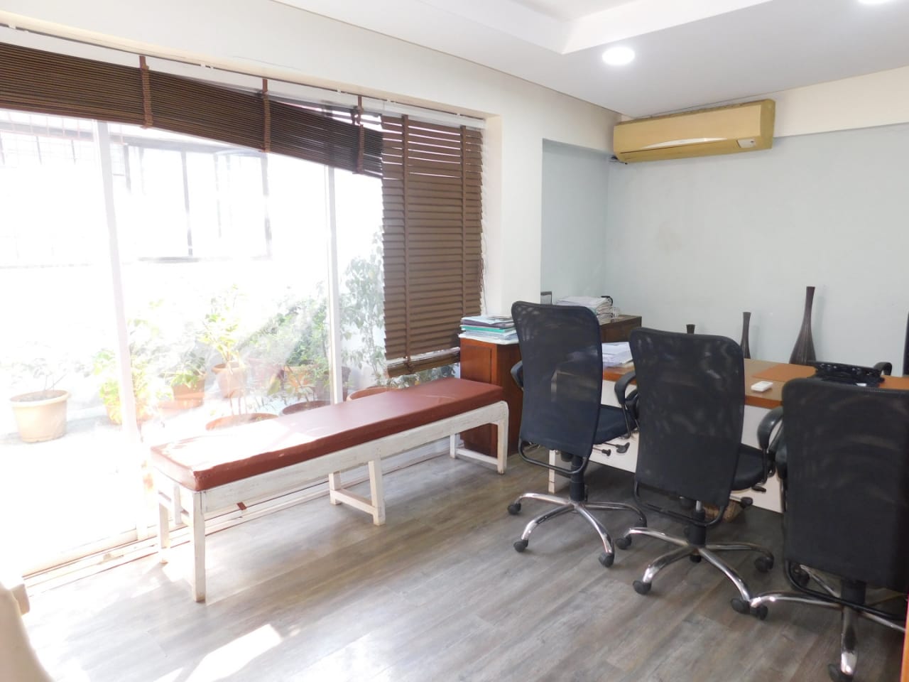 Office for Rent in Santacruz West Mumbai