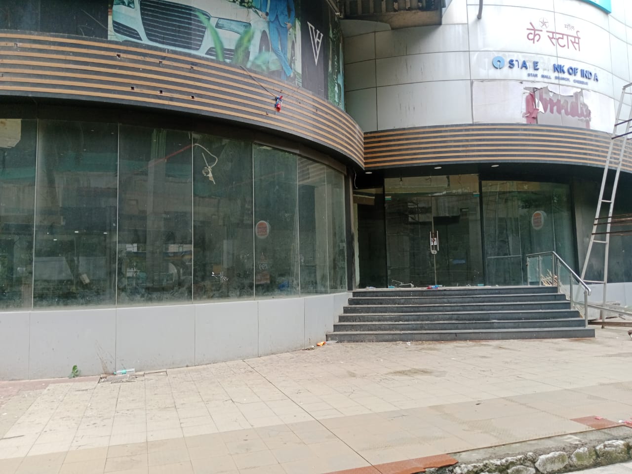 Showroom for Rent in Sion Trombay  Road Mumbai