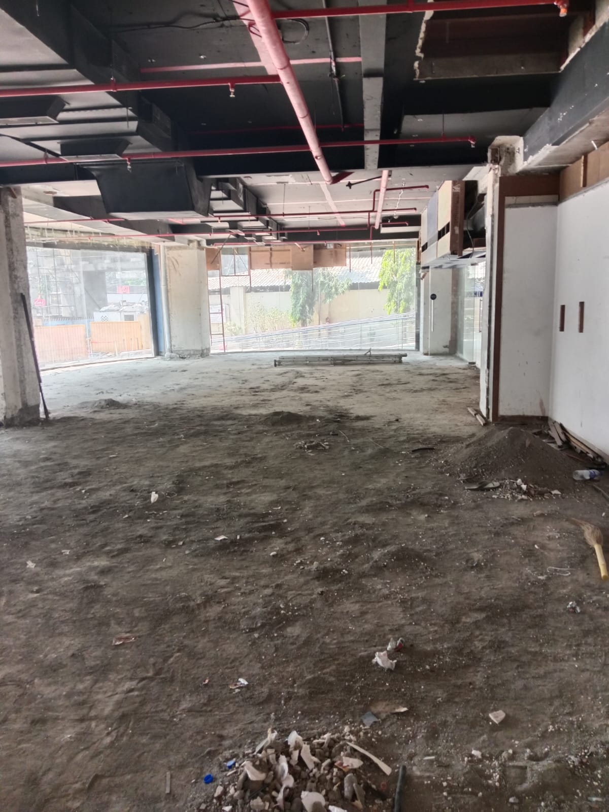 Showroom for Rent in Sion Trombay  Road Mumbai