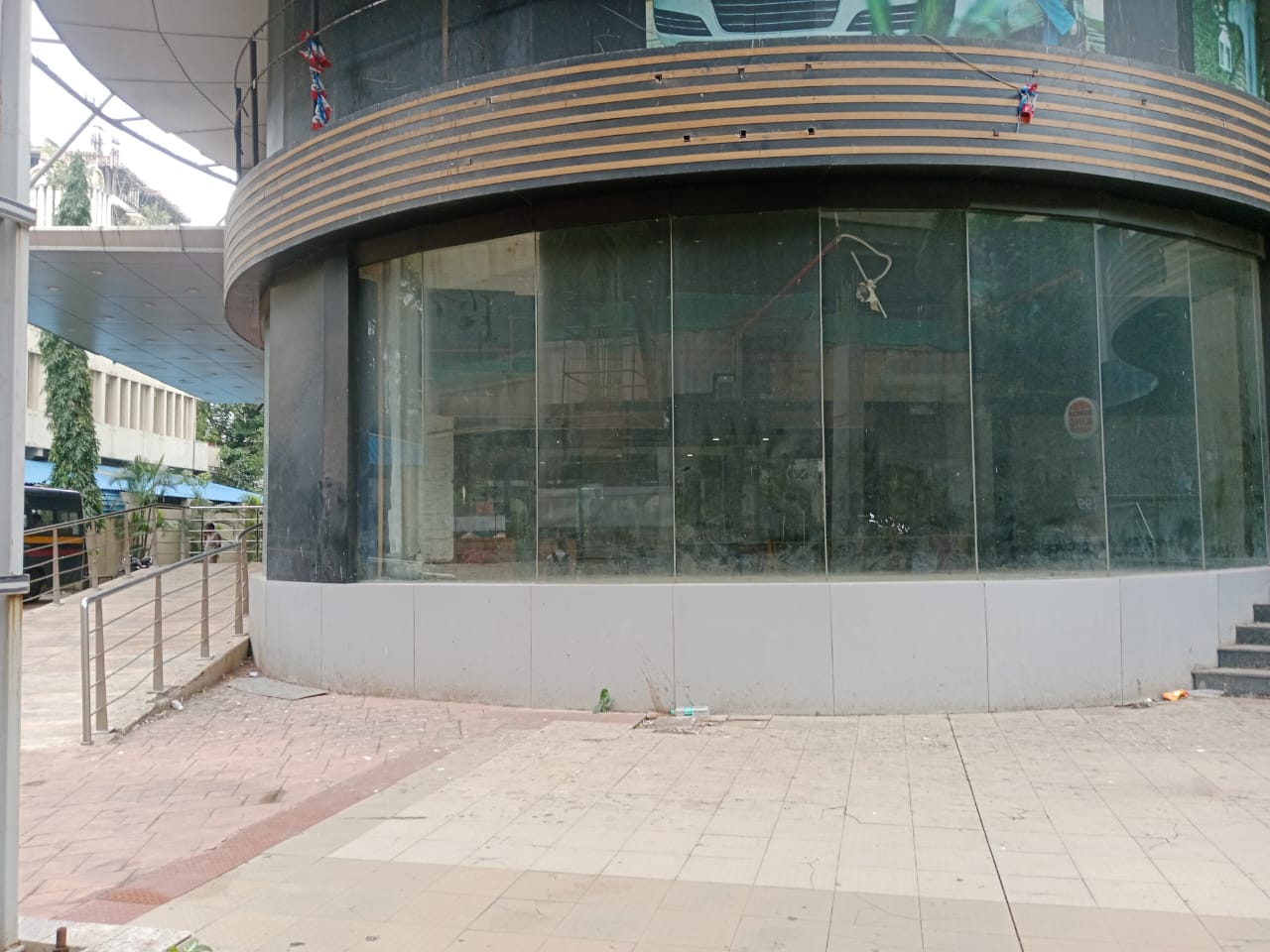 Showroom for Rent in Sion Trombay  Road Mumbai