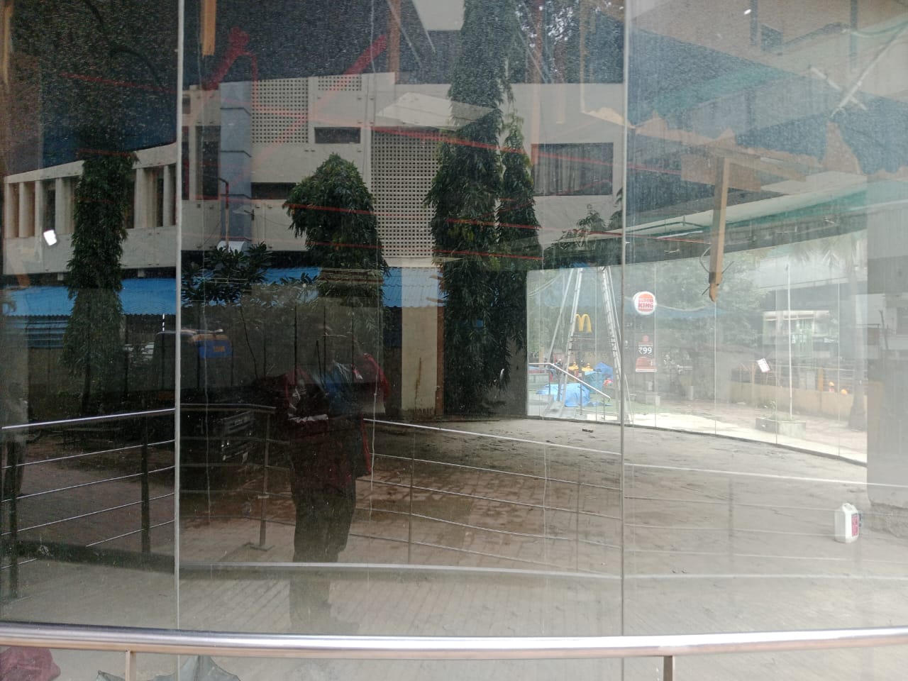 Showroom for Rent in Sion Trombay  Road Mumbai