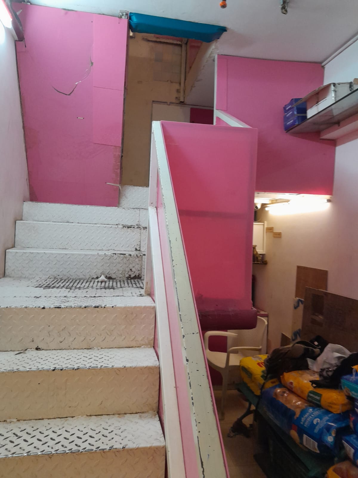 Shop for Rent in L J  Road Mumbai