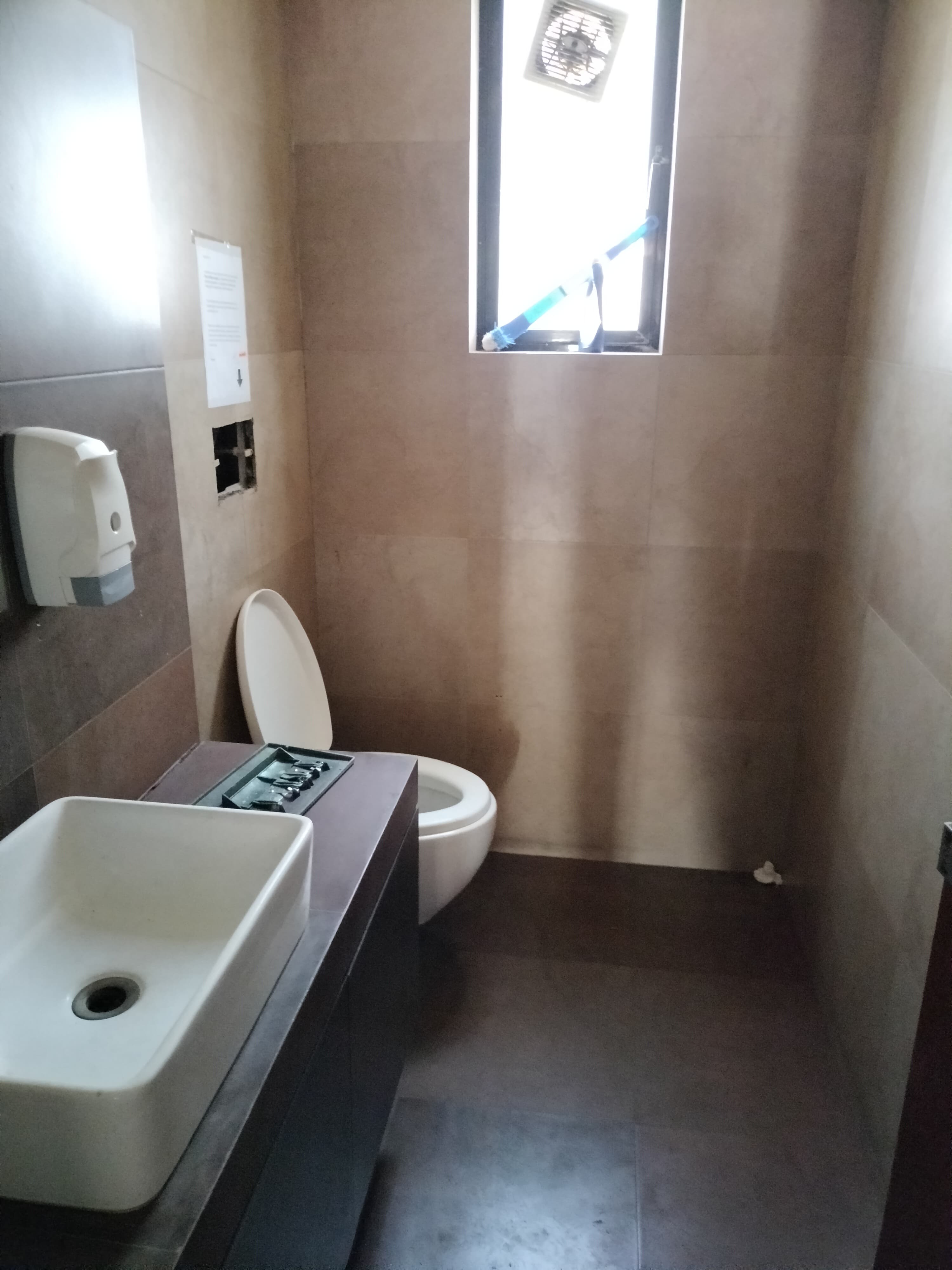 Office for Rent in Santacruz West Mumbai