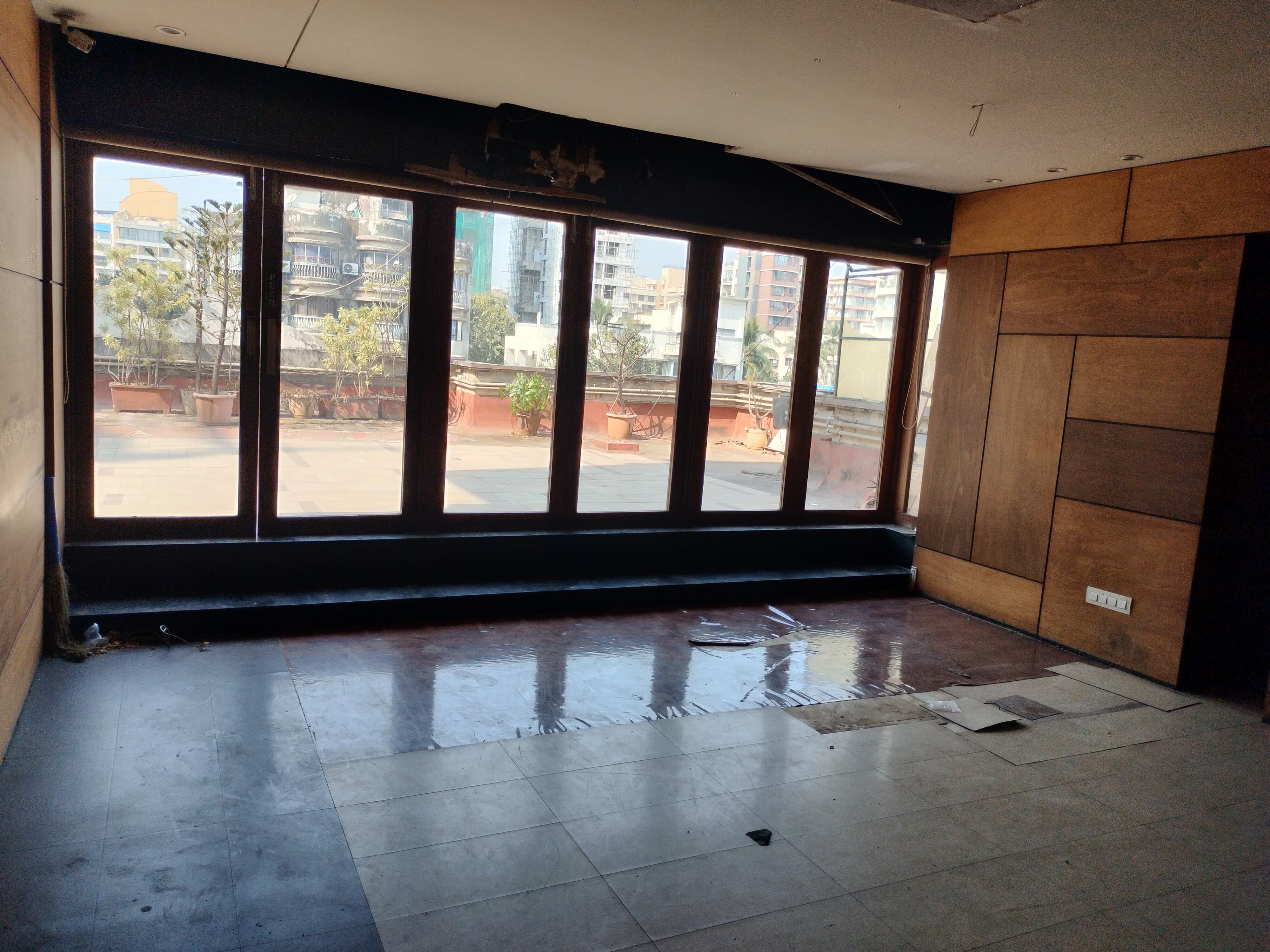 Office for Rent in Santacruz West Mumbai