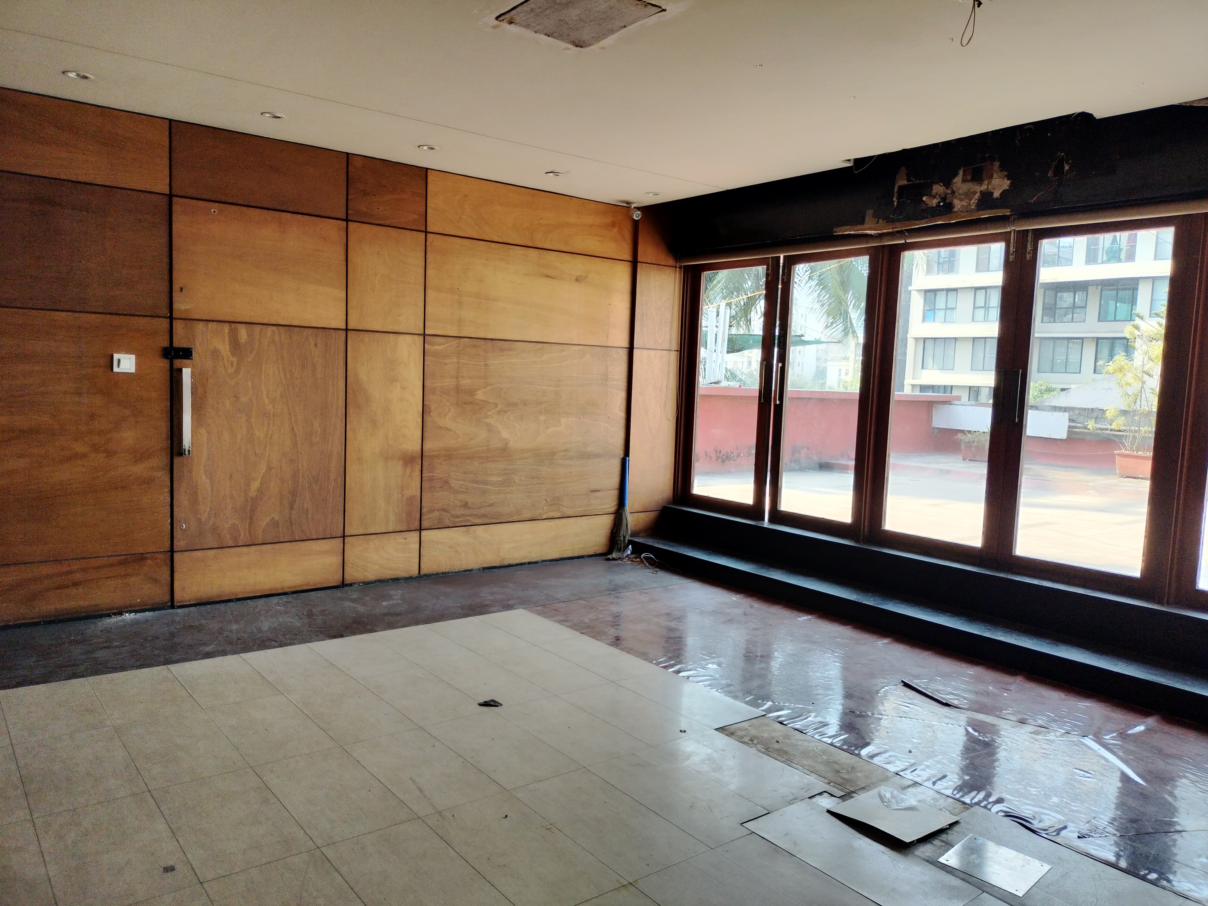 Office for Rent in Santacruz West Mumbai