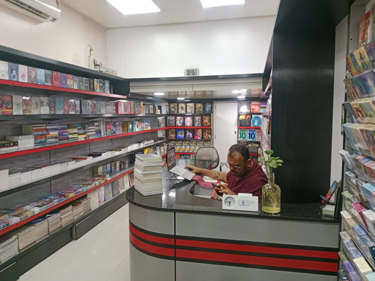 Shop for Rent in Warden Road Mumbai