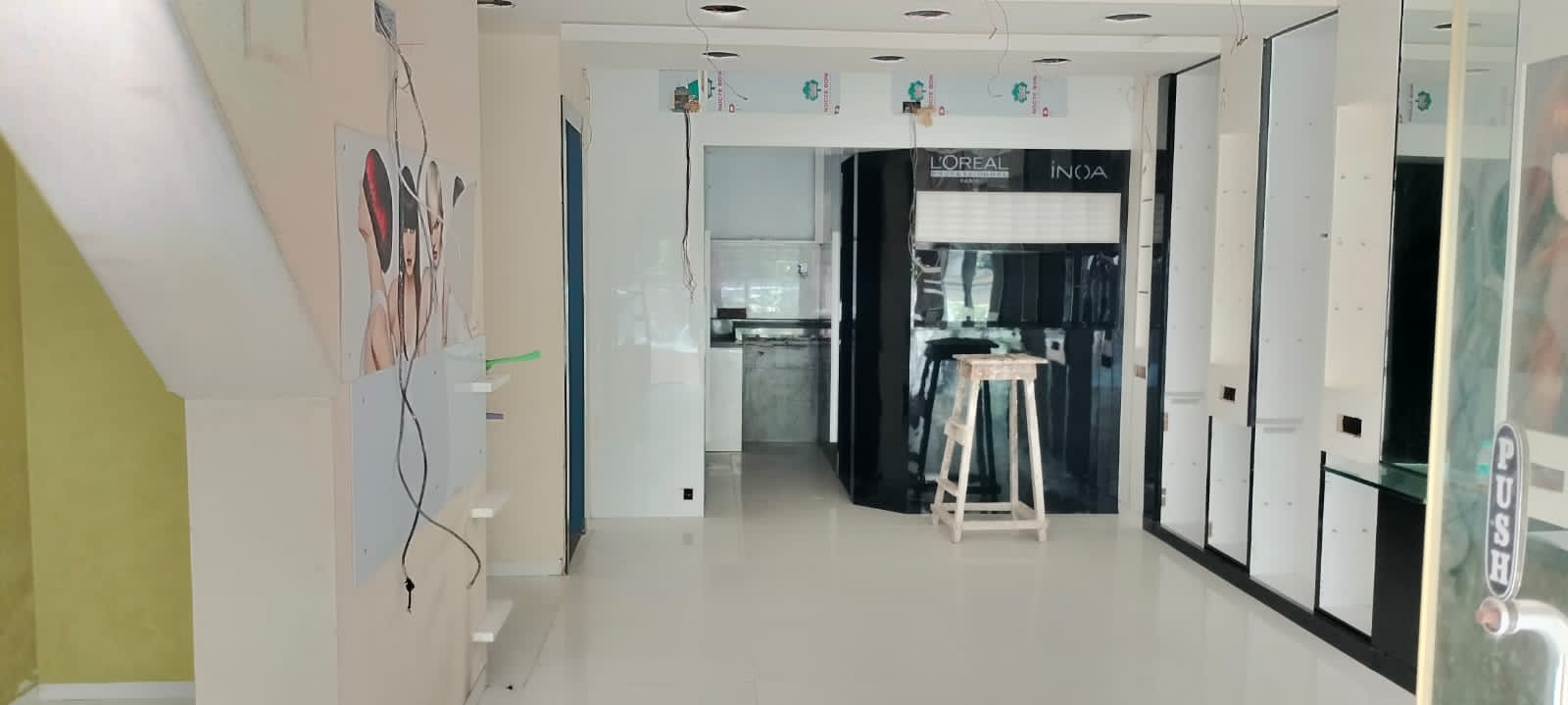 Shop for Rent in 14 Road Mumbai