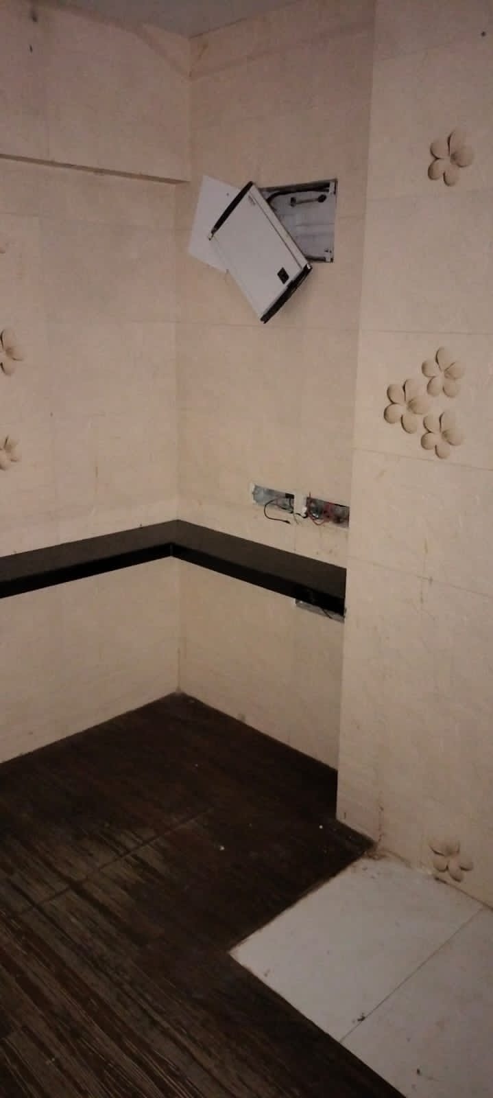 Shop for Rent in 14 Road Mumbai