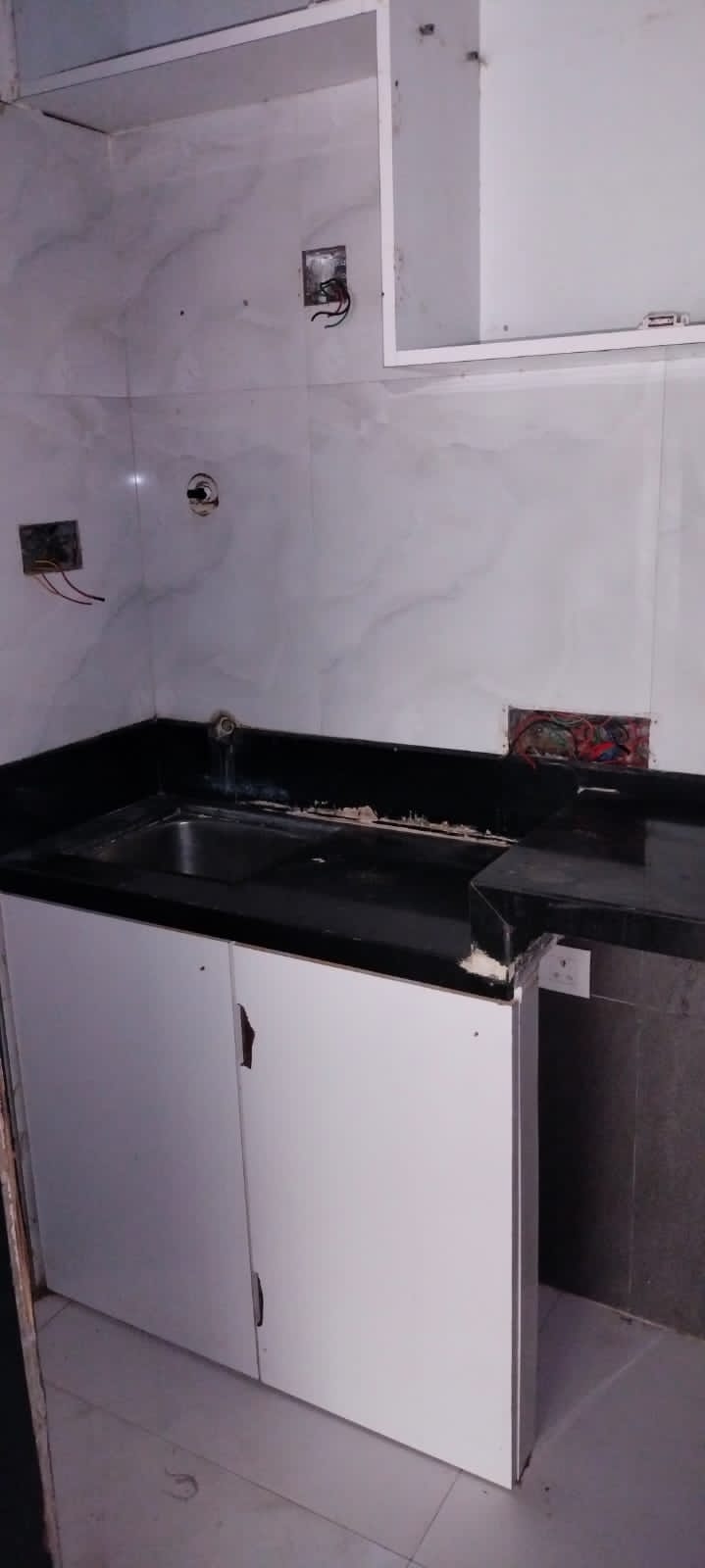 Shop for Rent in 14 Road Mumbai