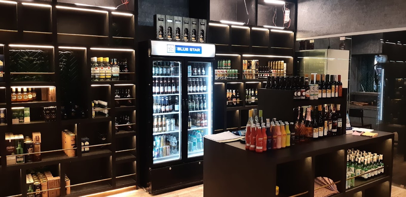Shop for Rent in Khar West Mumbai