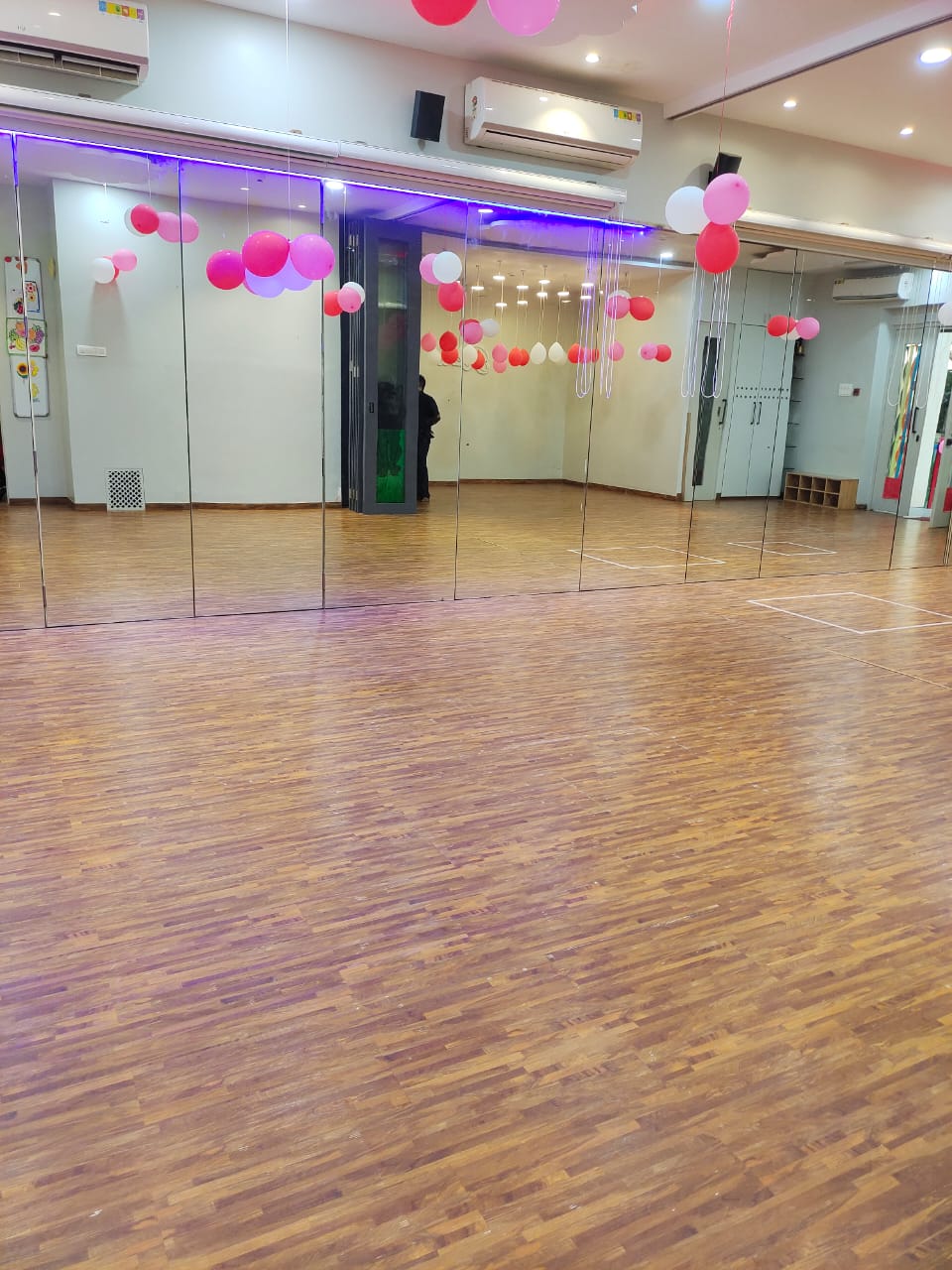 Office for Rent in Khar West Mumbai