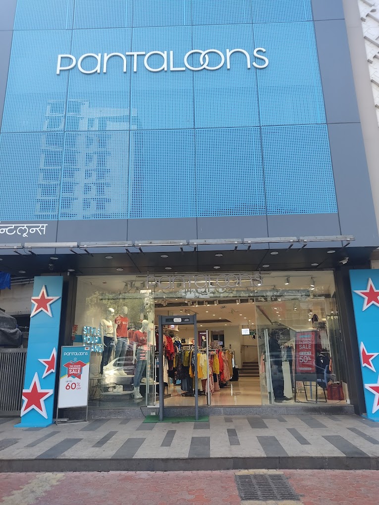 Showroom for Rent in Bandra West Mumbai
