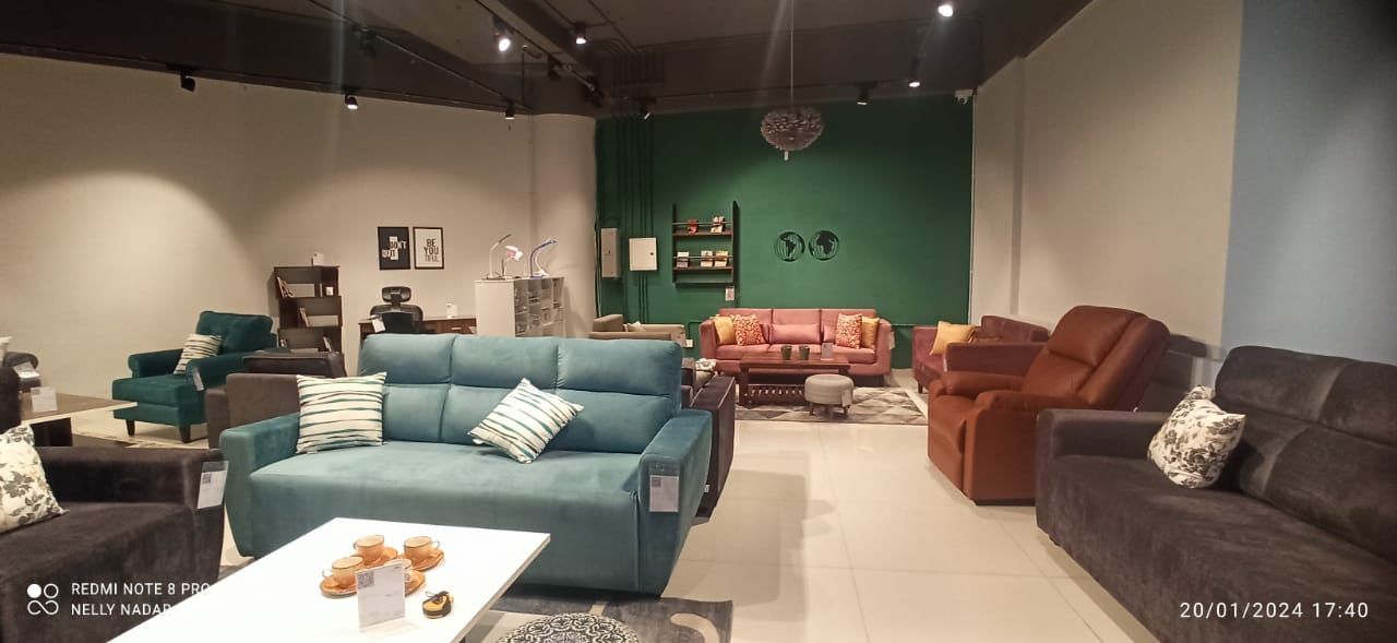 Showroom for Rent in G B Road Mumbai