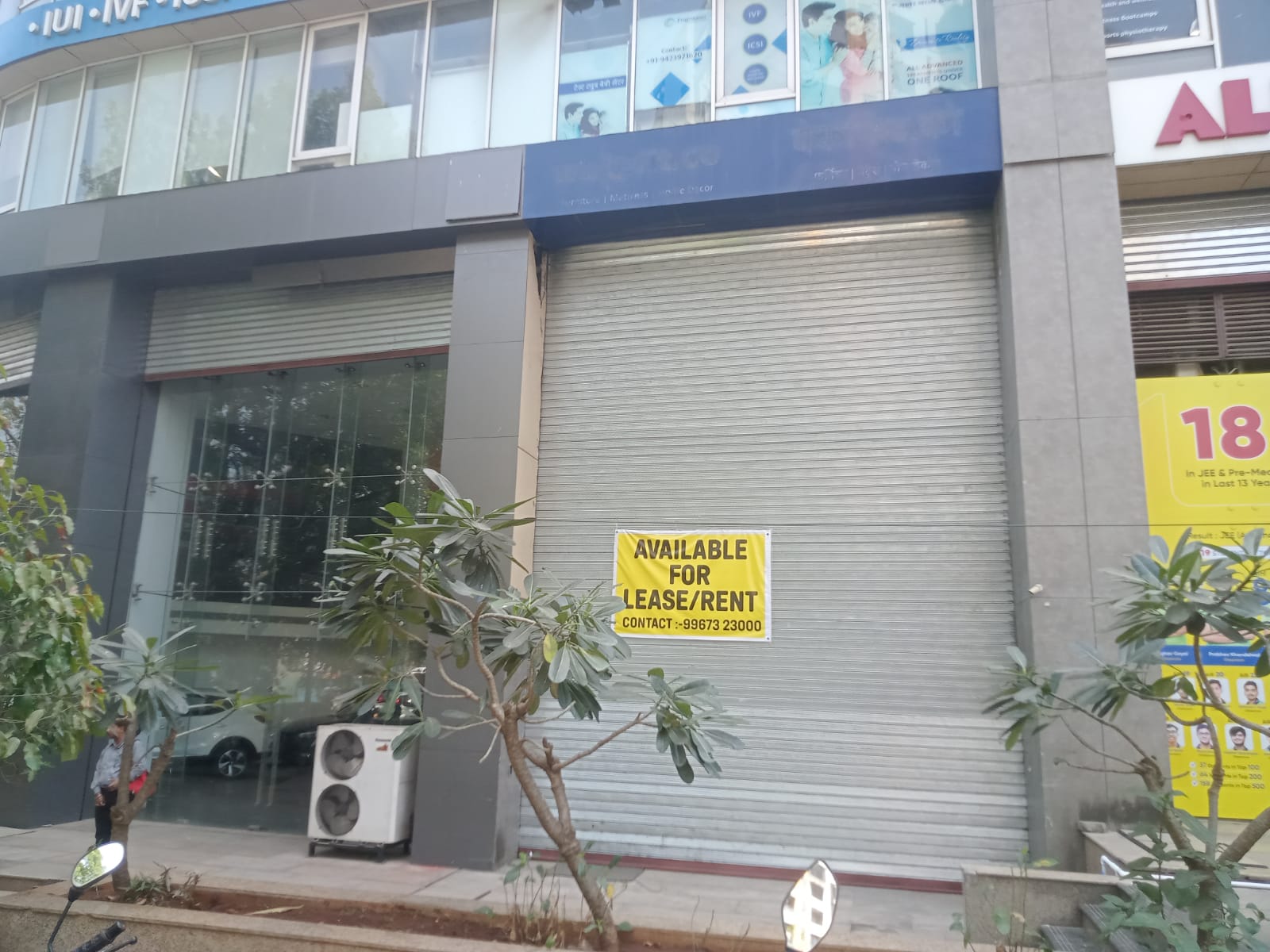 Showroom for Rent in G B Road Mumbai