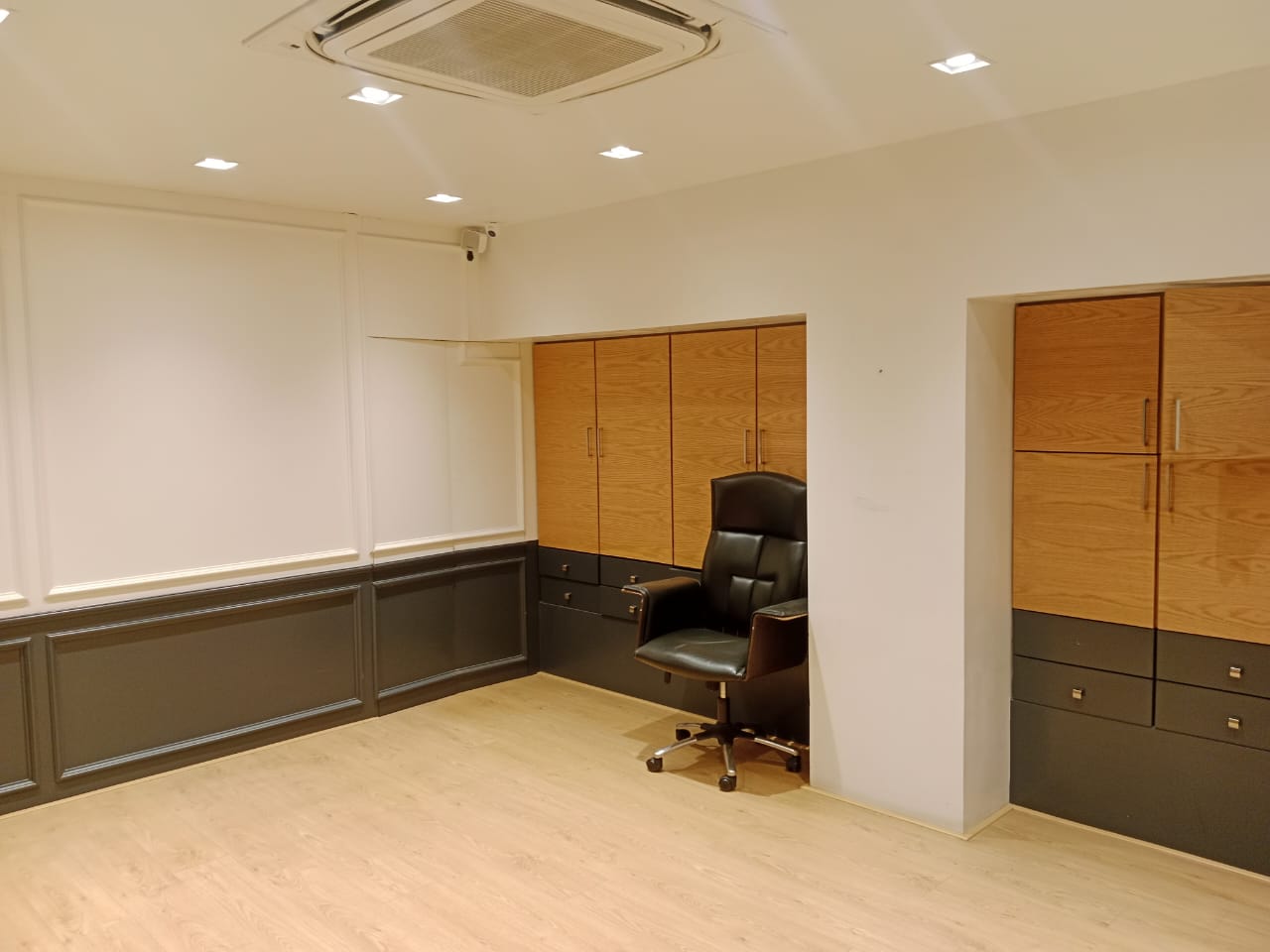 Office for Rent in Khar West Mumbai
