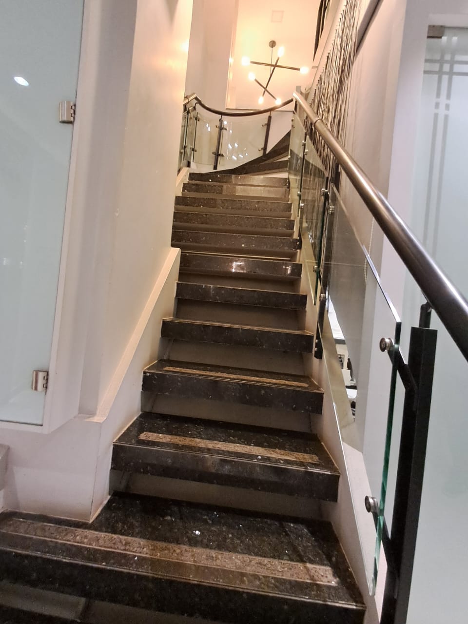 Showroom for Rent in Khar West Mumbai