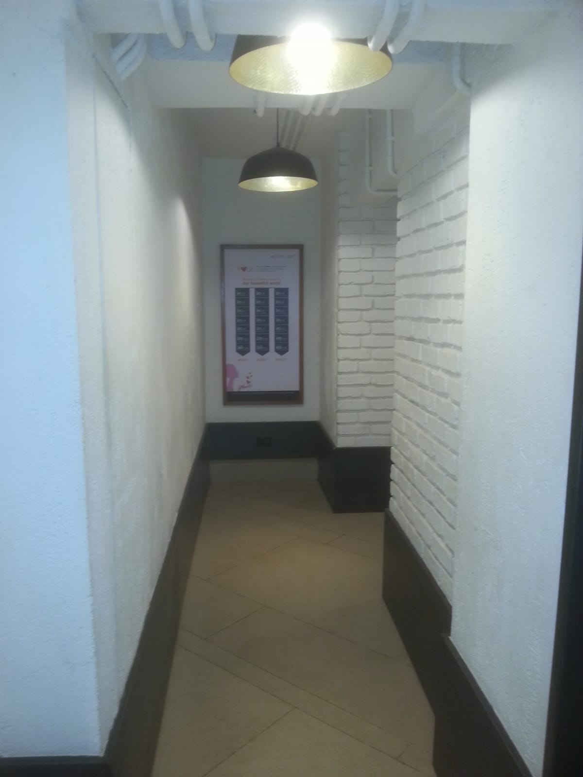Showroom for Rent in Hill  Road Mumbai