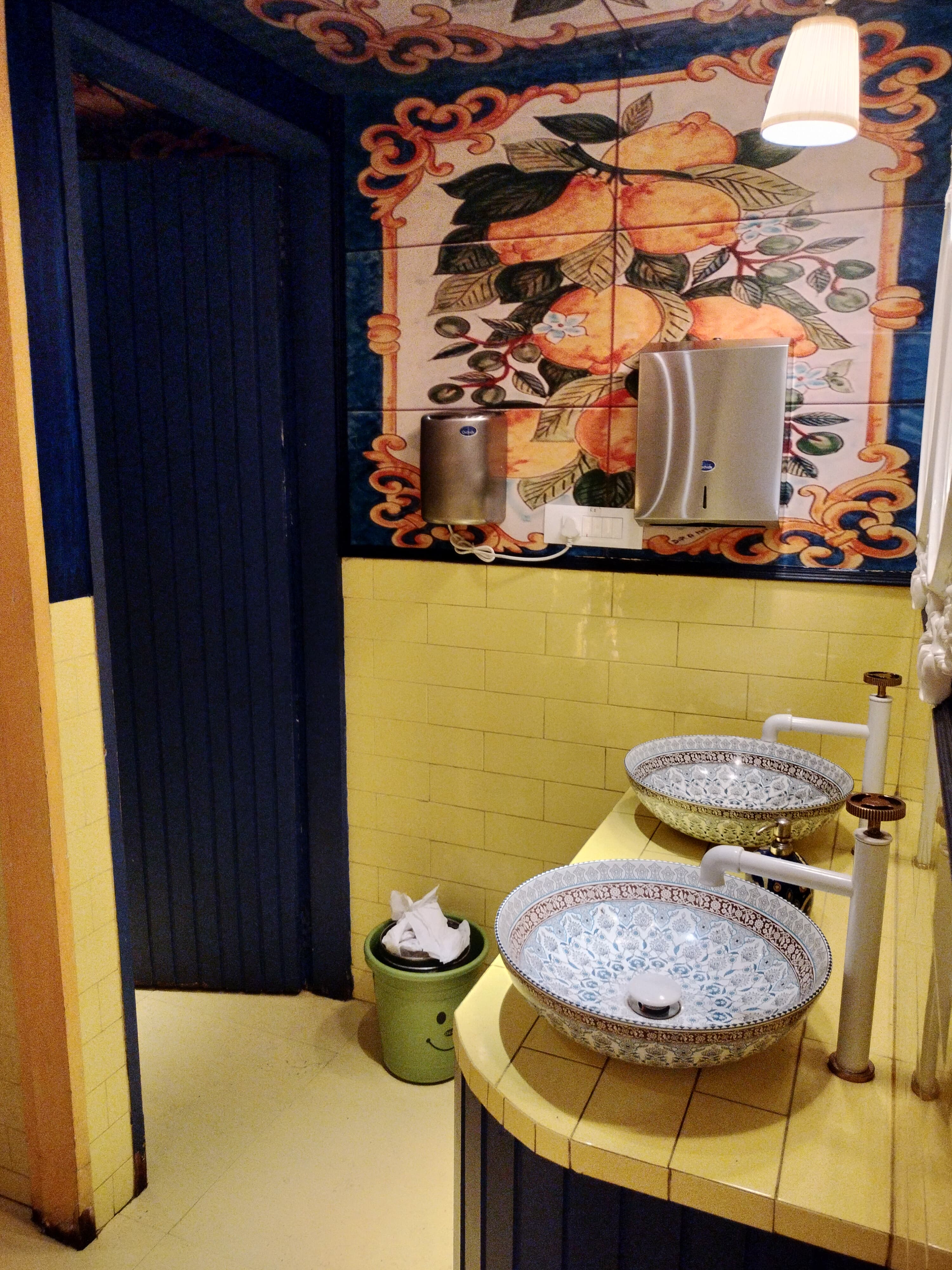 Restaurant for Sale in 35 Road Mumbai
