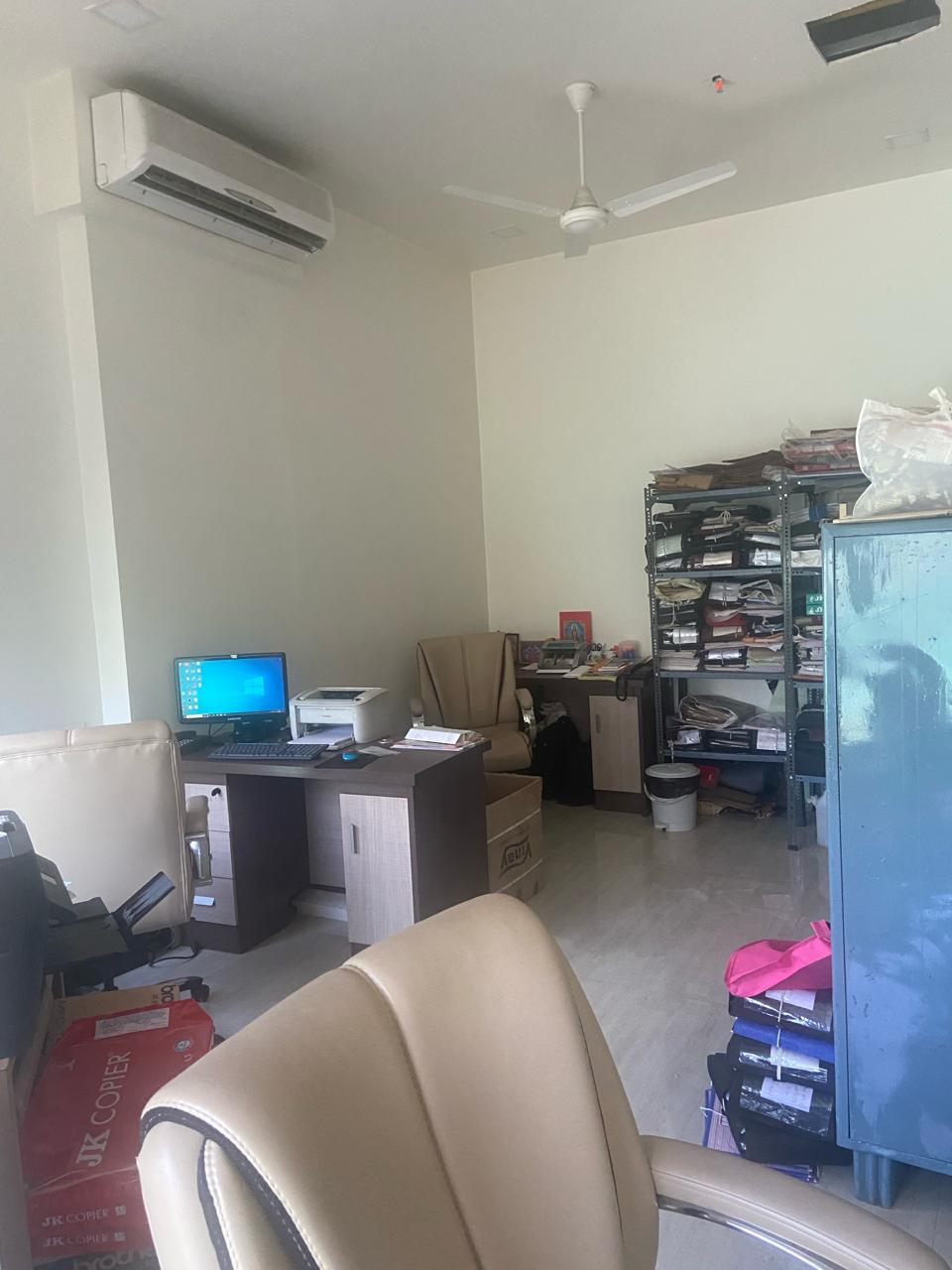 Showroom for Rent in Kabutarkhana Mumbai