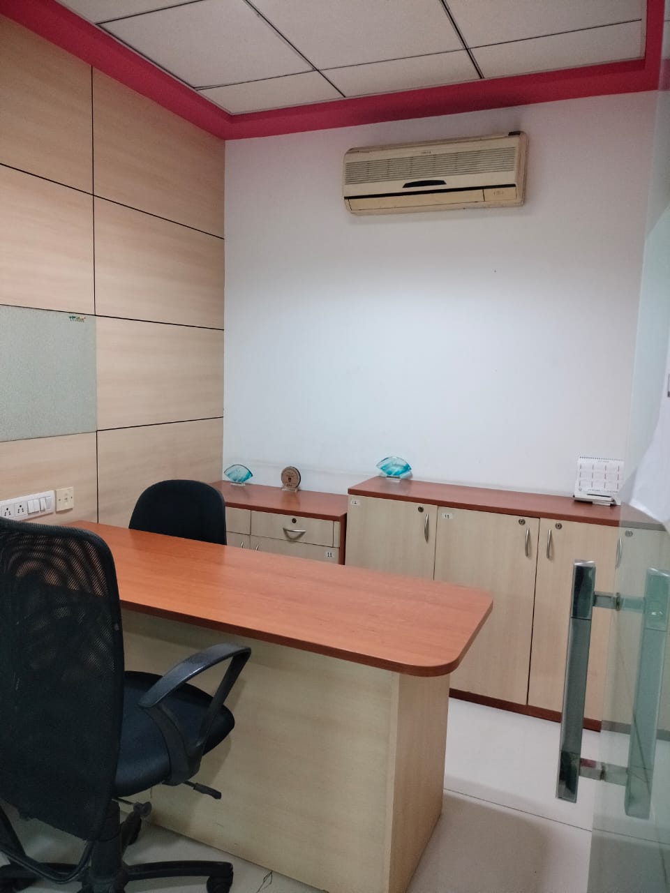 Office for Rent in Off Turner  Road Mumbai