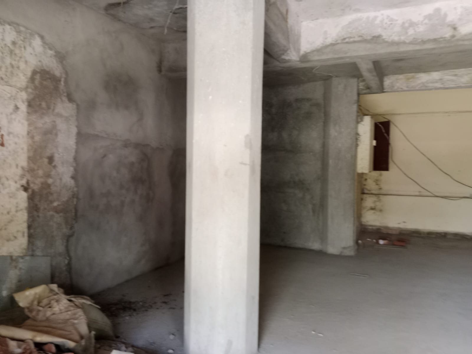 Showroom for Rent in Appasaheb Marathe Marg Mumbai