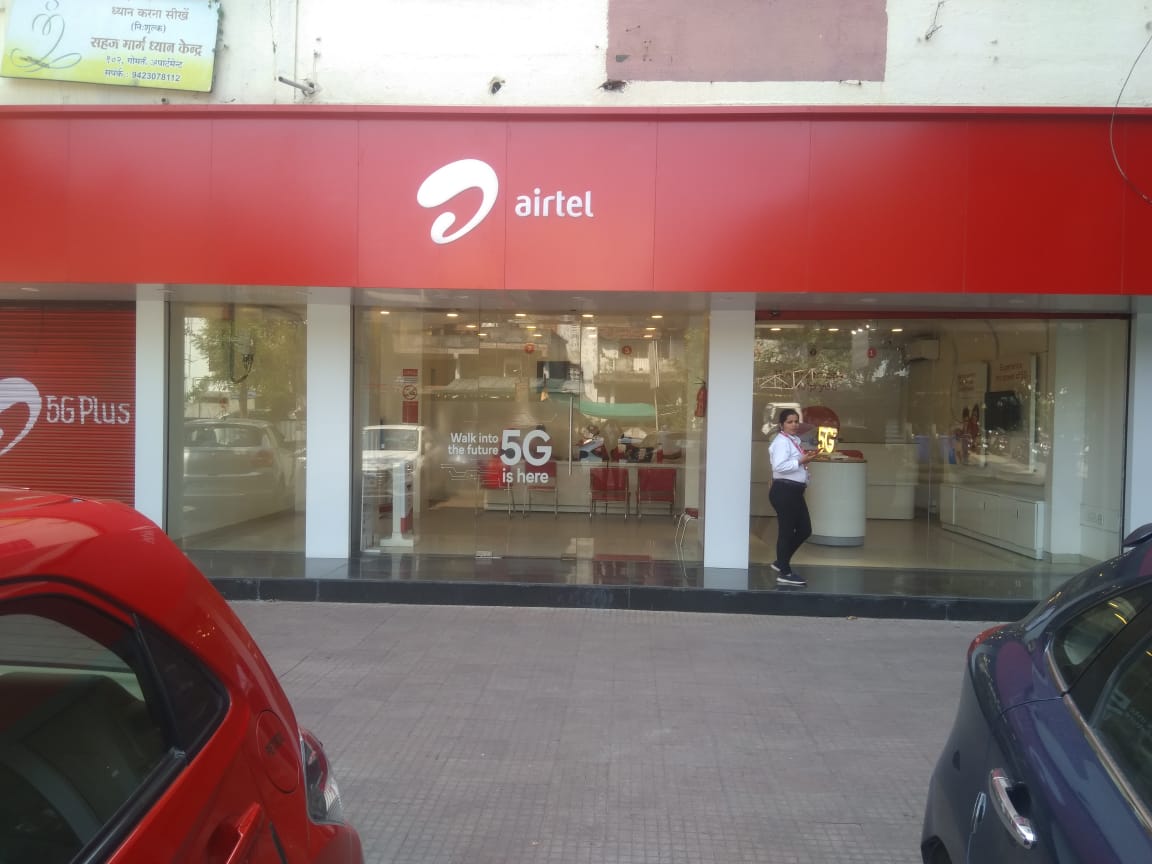 Showroom for Rent in Dharampeth Nagpur