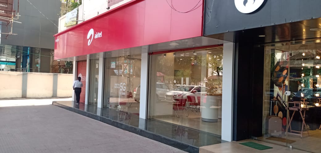 Showroom for Rent in Dharampeth Nagpur