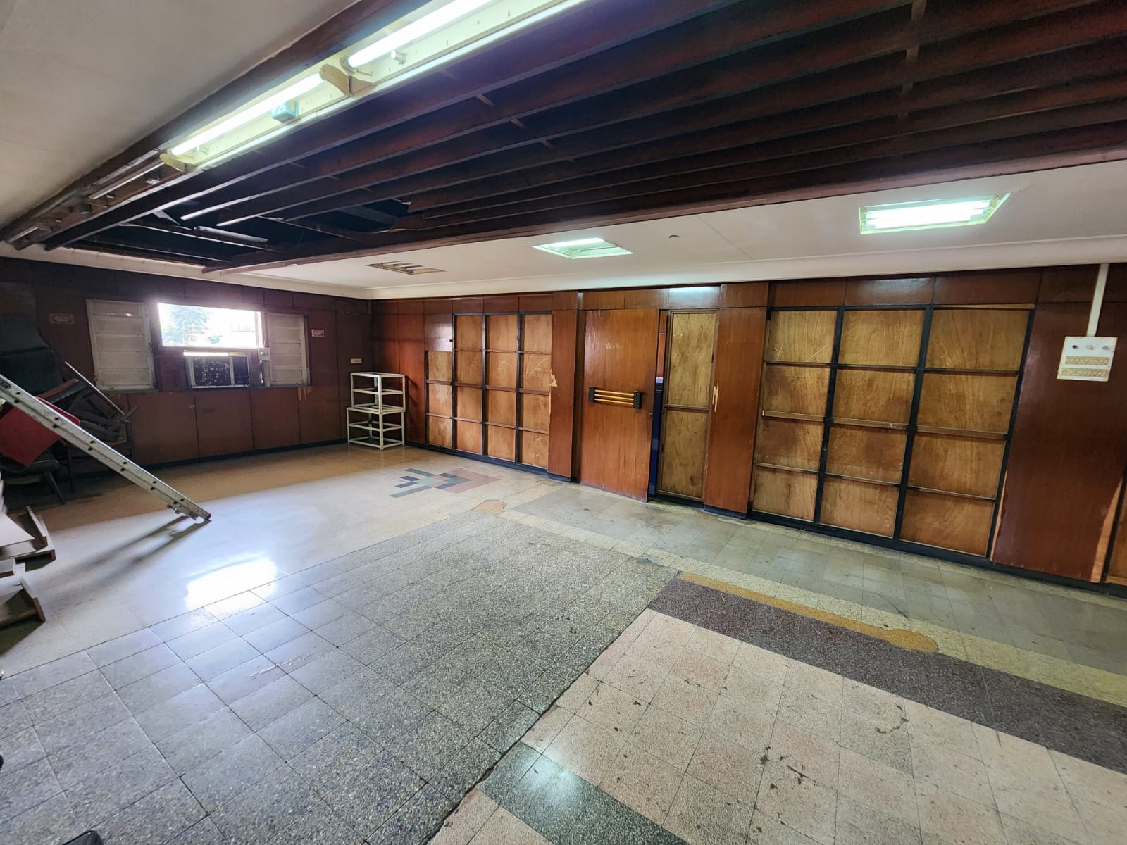 Office for Sale in Fort Mumbai