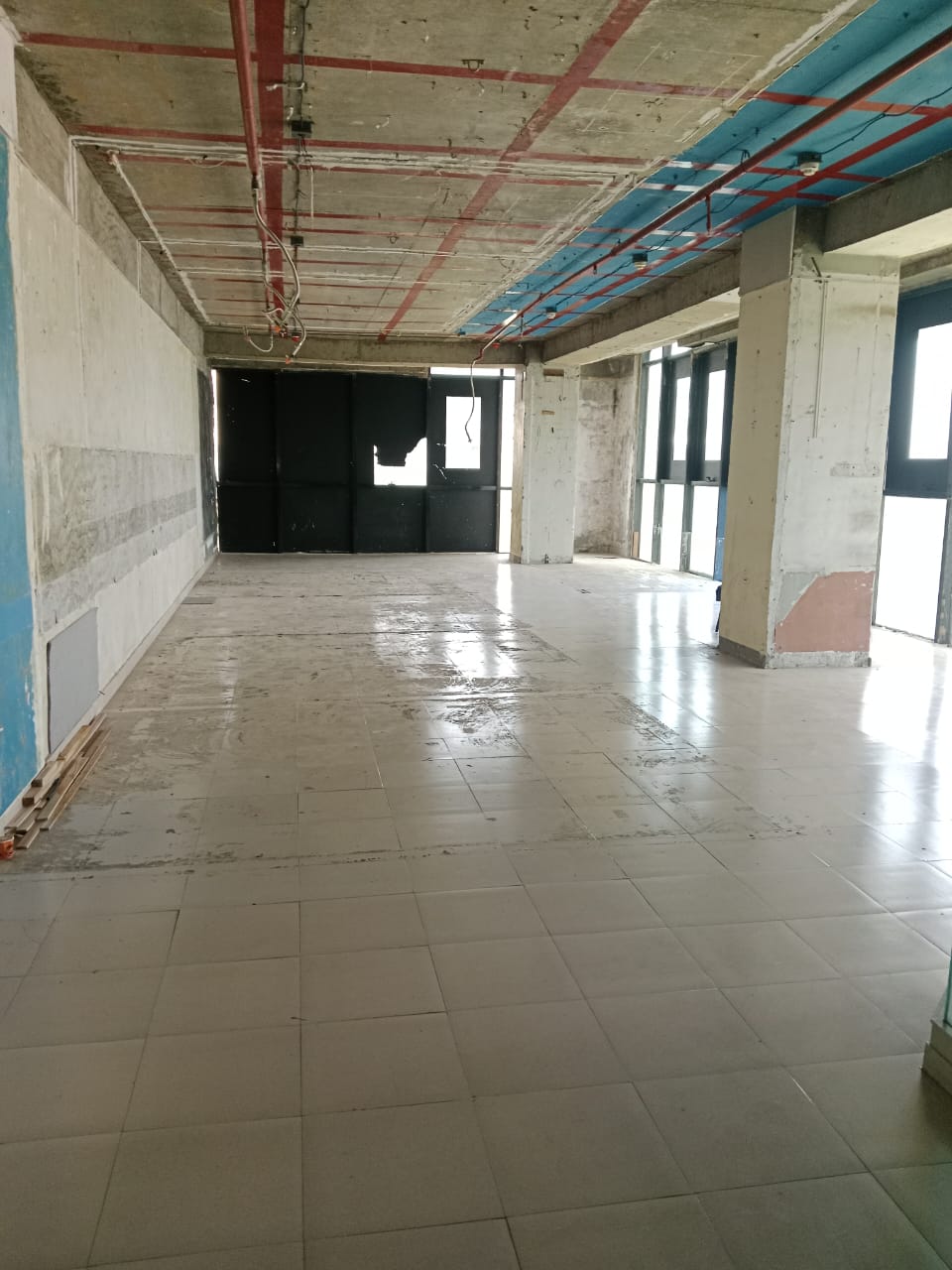 Office for Rent in Linking  Road Mumbai