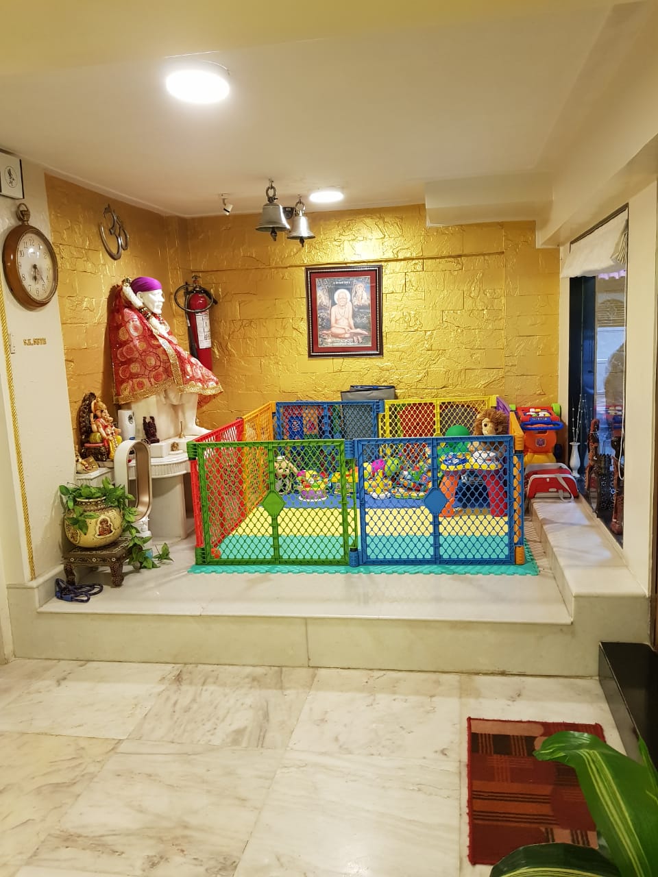 Commercial Bunglow for Rent in Off Hill Road Mumbai