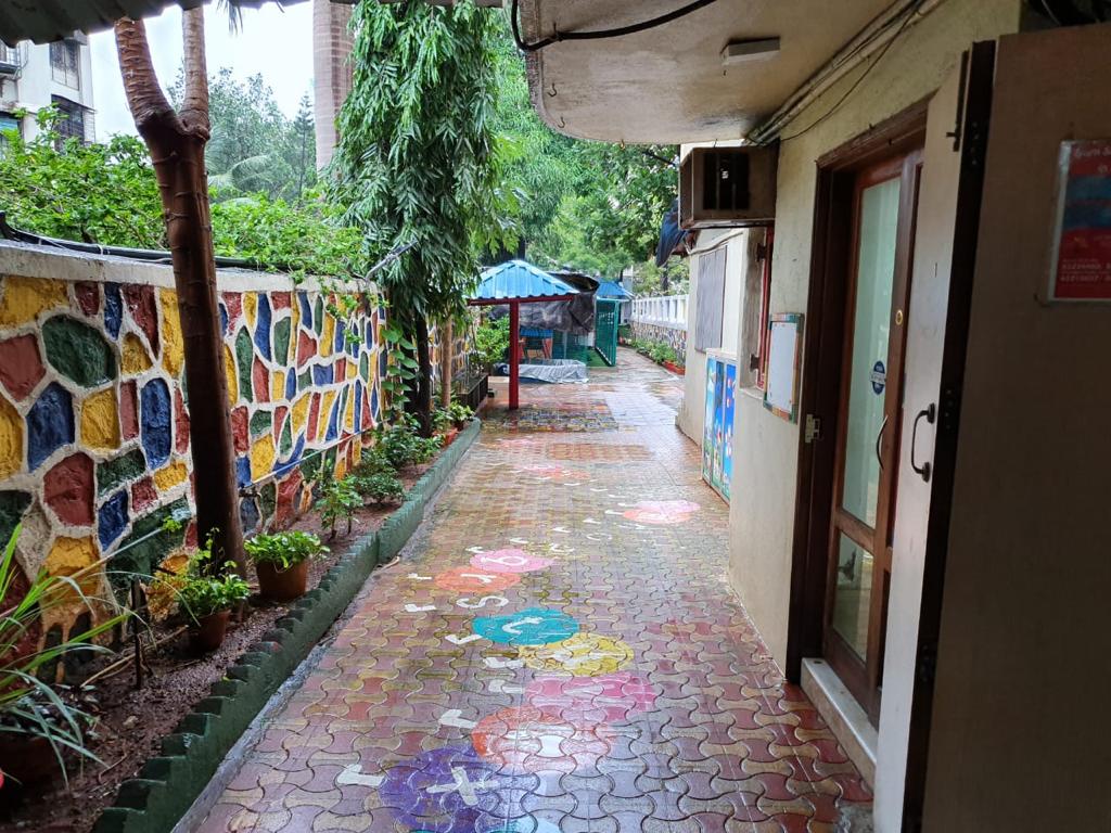 Commercial Building for Rent in Sindhi Society Mumbai