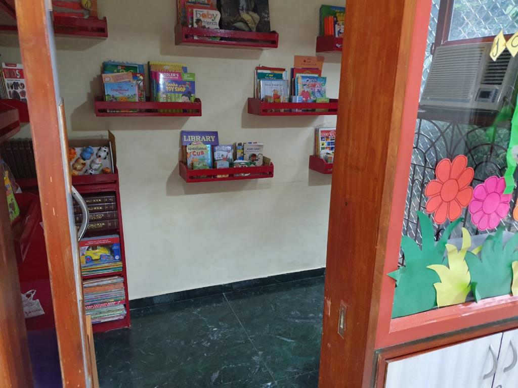 Commercial Building for Rent in Sindhi Society Mumbai