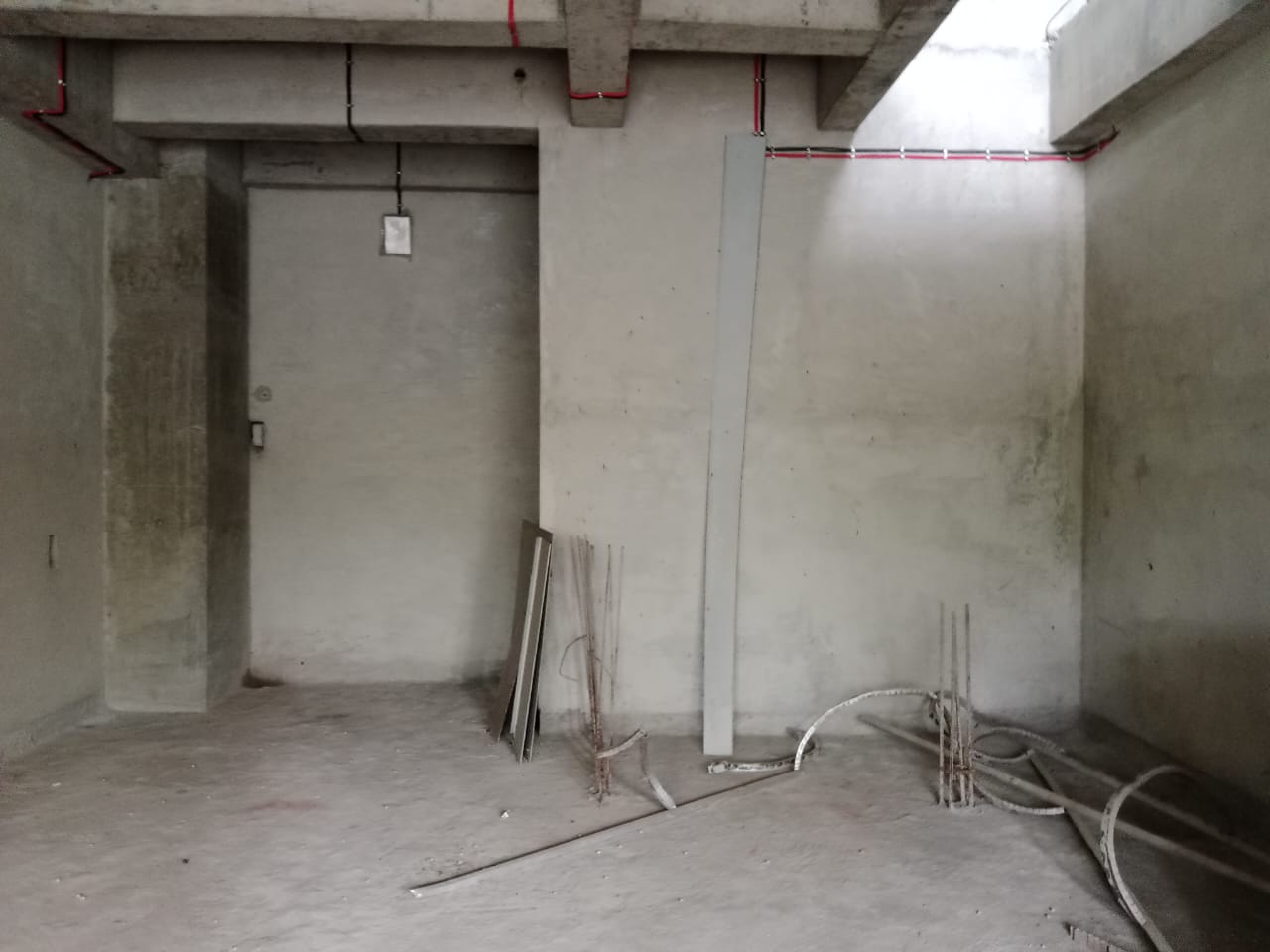 Showroom for Rent in L B S Marg Mumbai