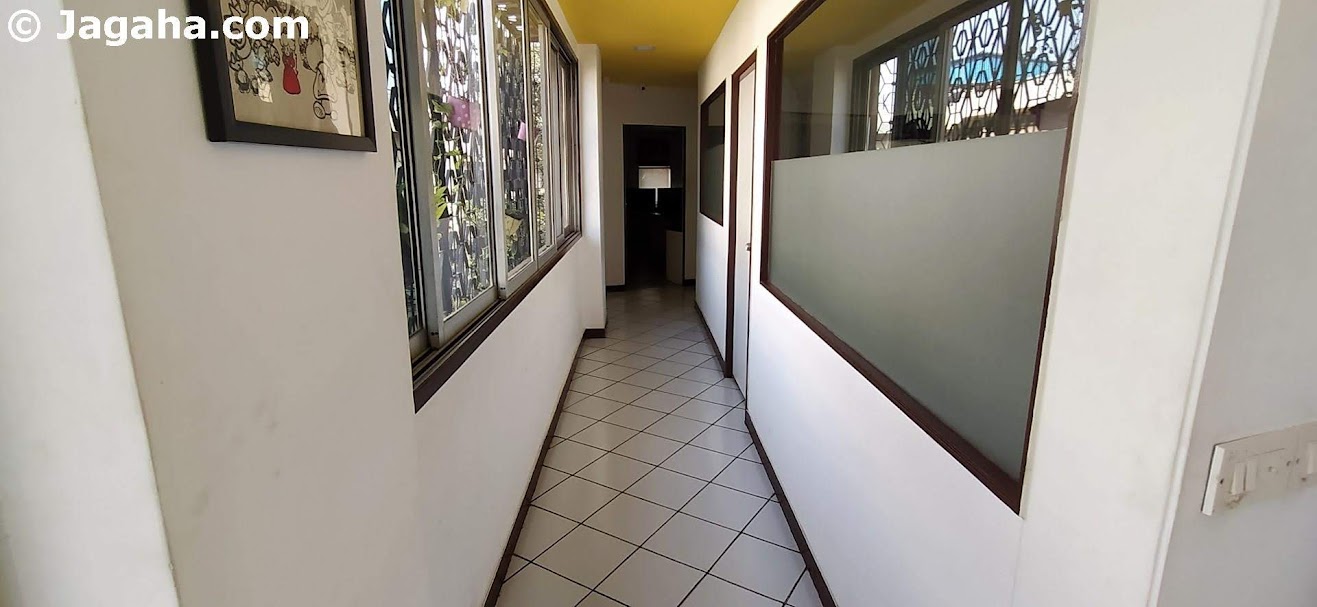 Office for Rent in Tulsi Pipe Road Mumbai