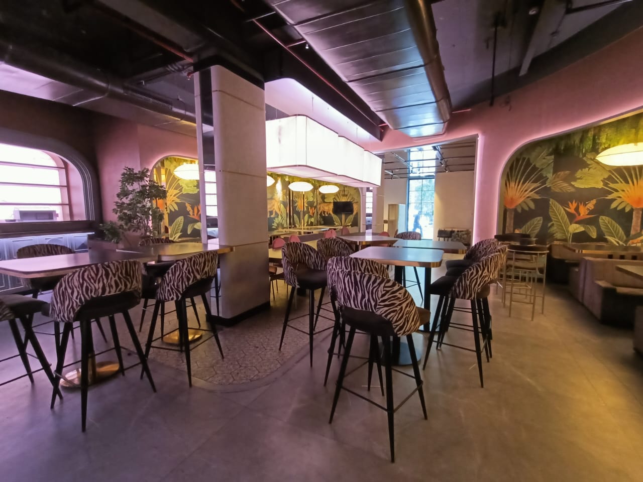 Restaurant for Rent in Lower Parel Mumbai