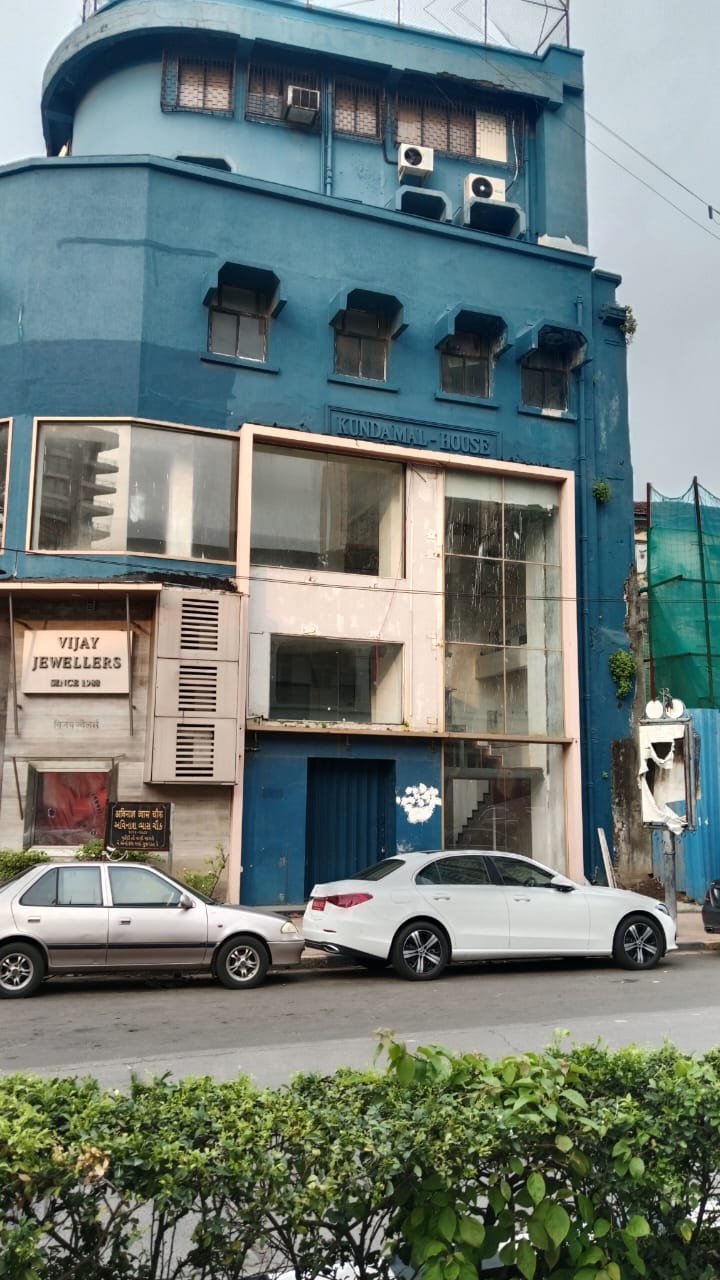 Showroom for Rent in Hughes Road Mumbai
