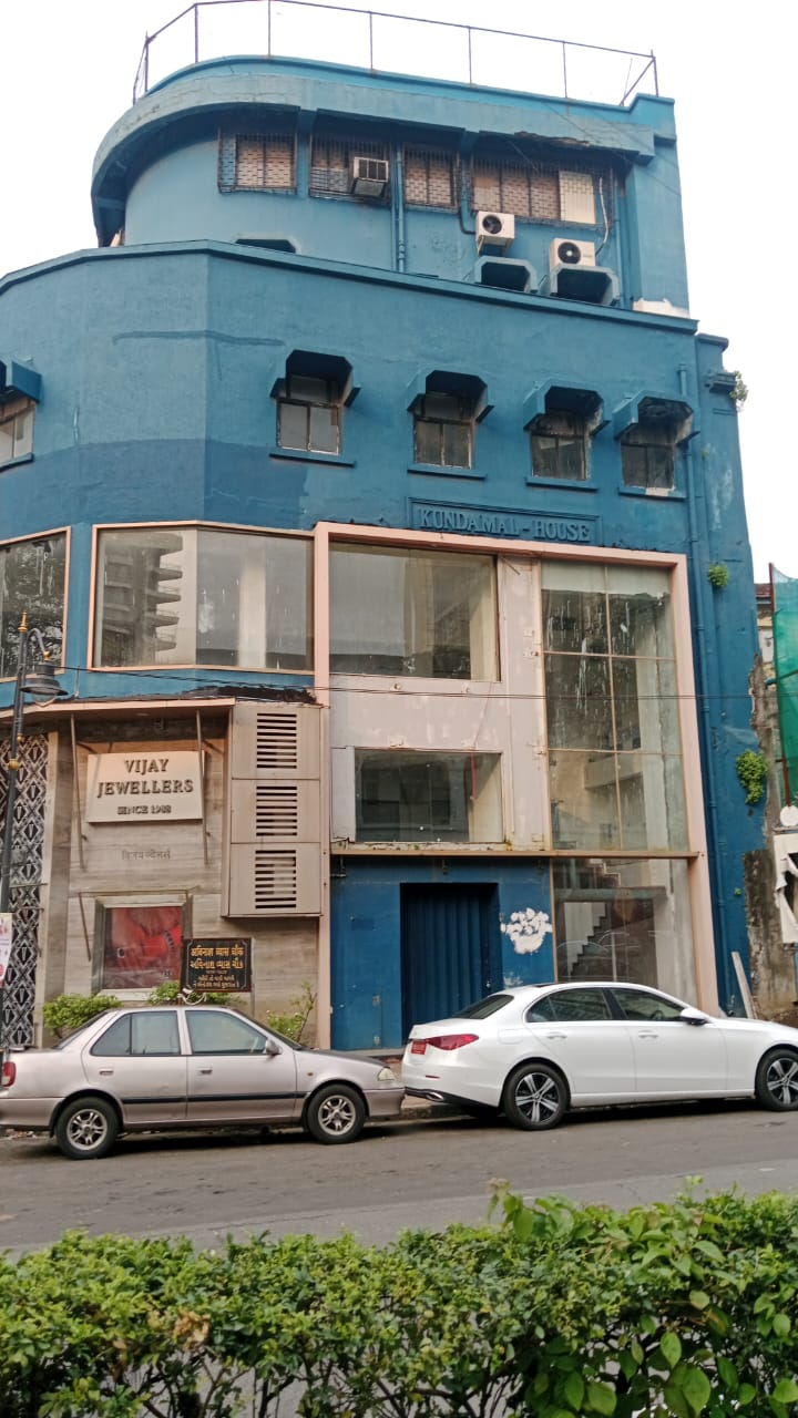 Showroom for Rent in Hughes Road Mumbai