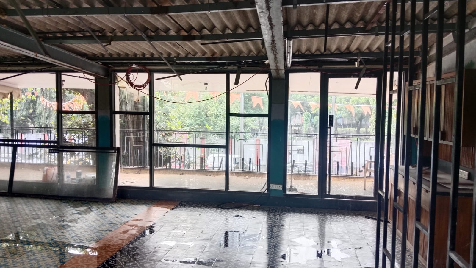 Restaurant for Rent in Senapati Bapat  Marg Mumbai