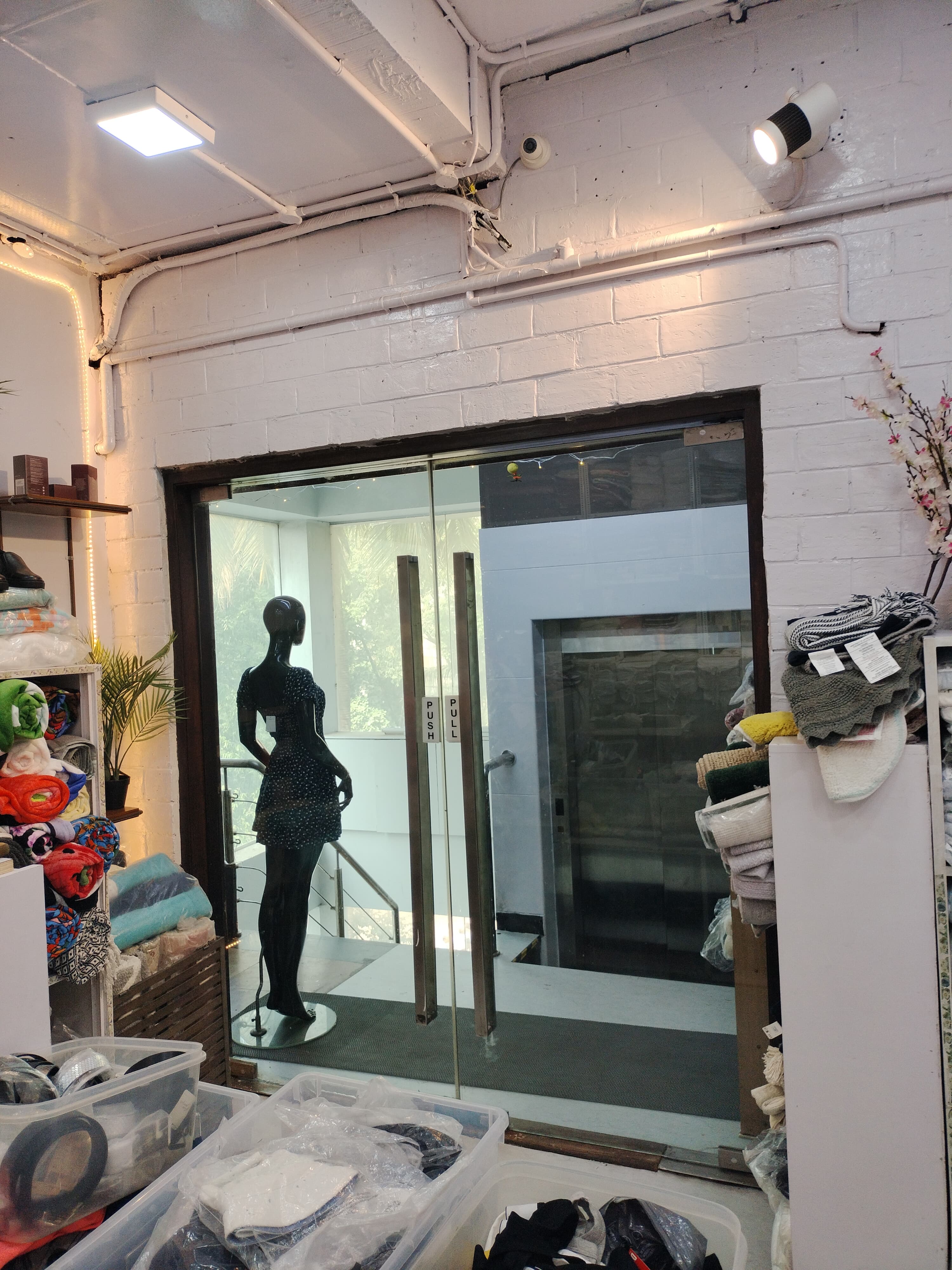 Office for Rent in Hill  Road Mumbai